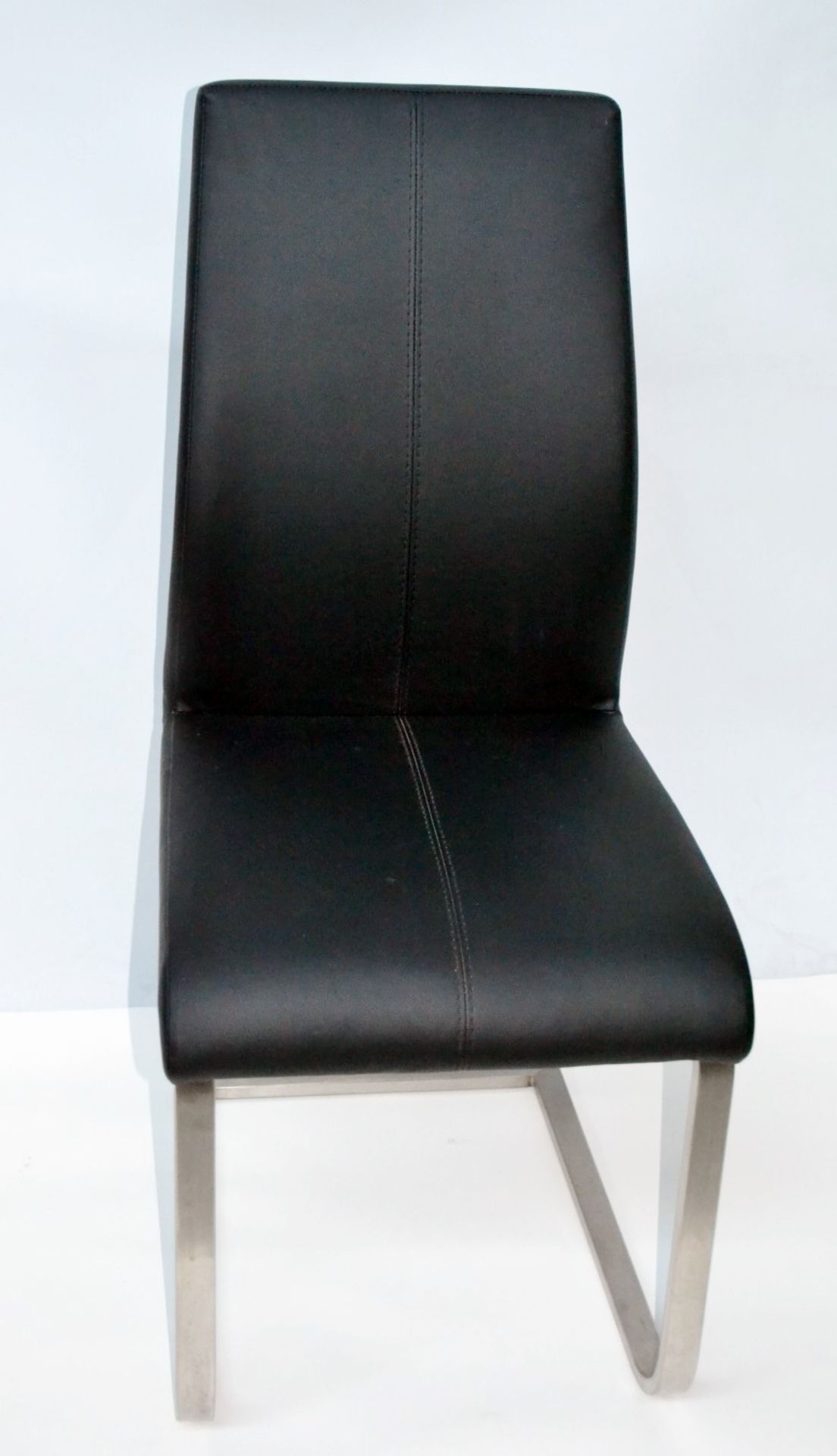 4 x Black Soft Leather Dining Chairs - Featuring A Curved Ergonomic Design With Metal Cantilever Bas - Bild 2 aus 4