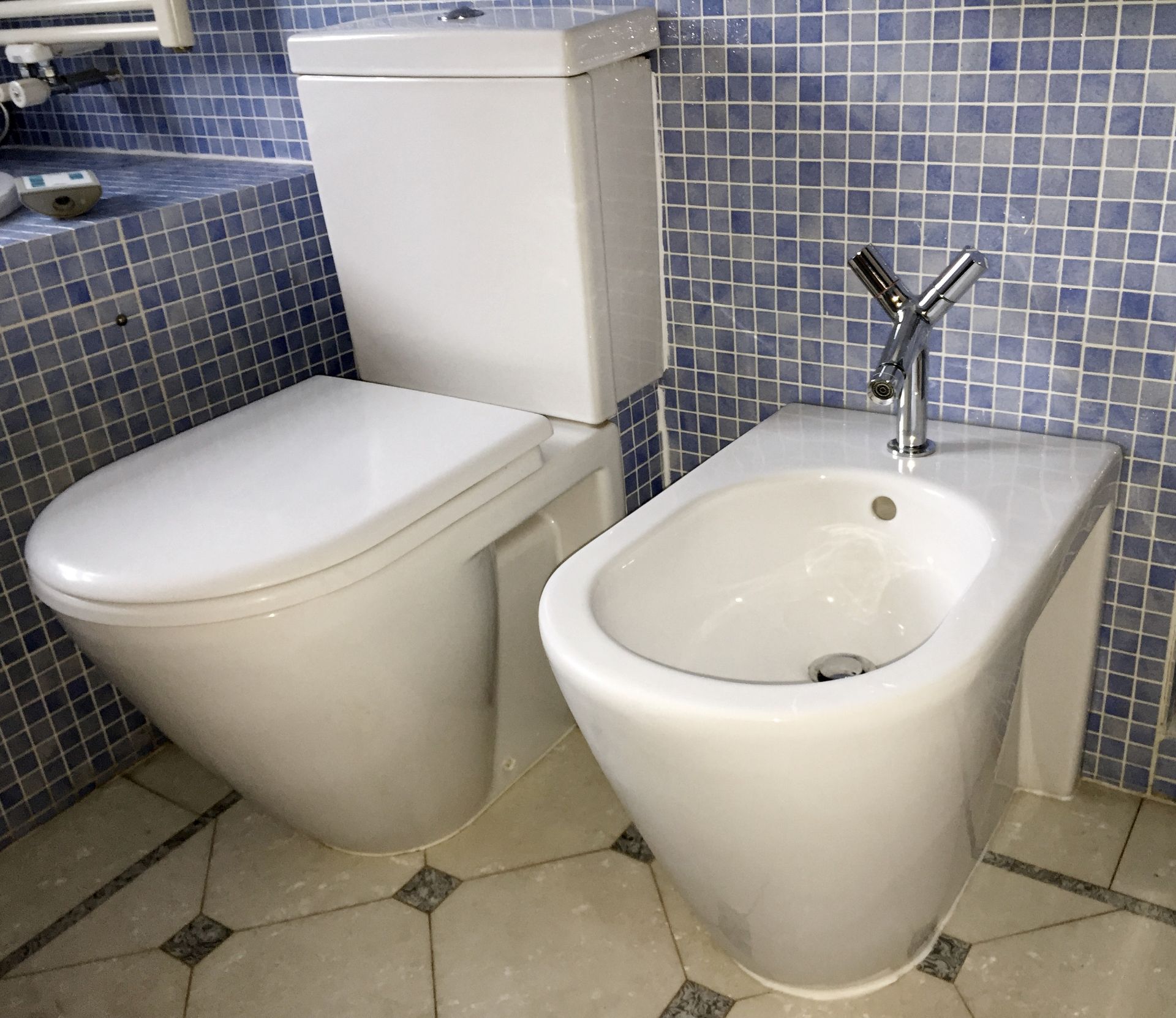 1 x Toilet And Bidet - More Information and Pictures To Follow - Both Preowned In Good Condition -