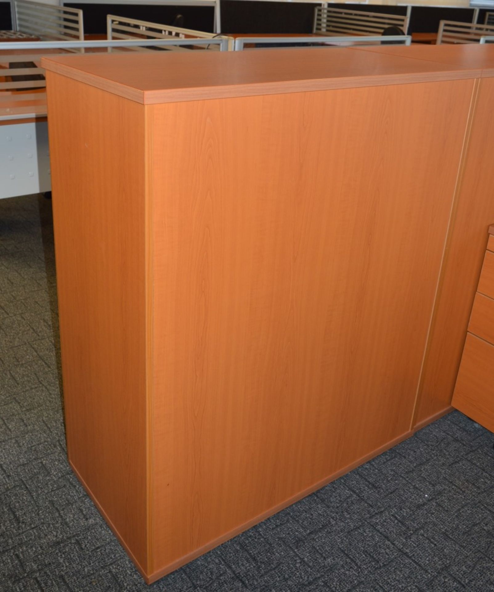 1 x Two Door Office Storage Cabinet With Contemporary Cherry Wood Finish - CL400 - Ref C000 - H120 x - Image 5 of 5