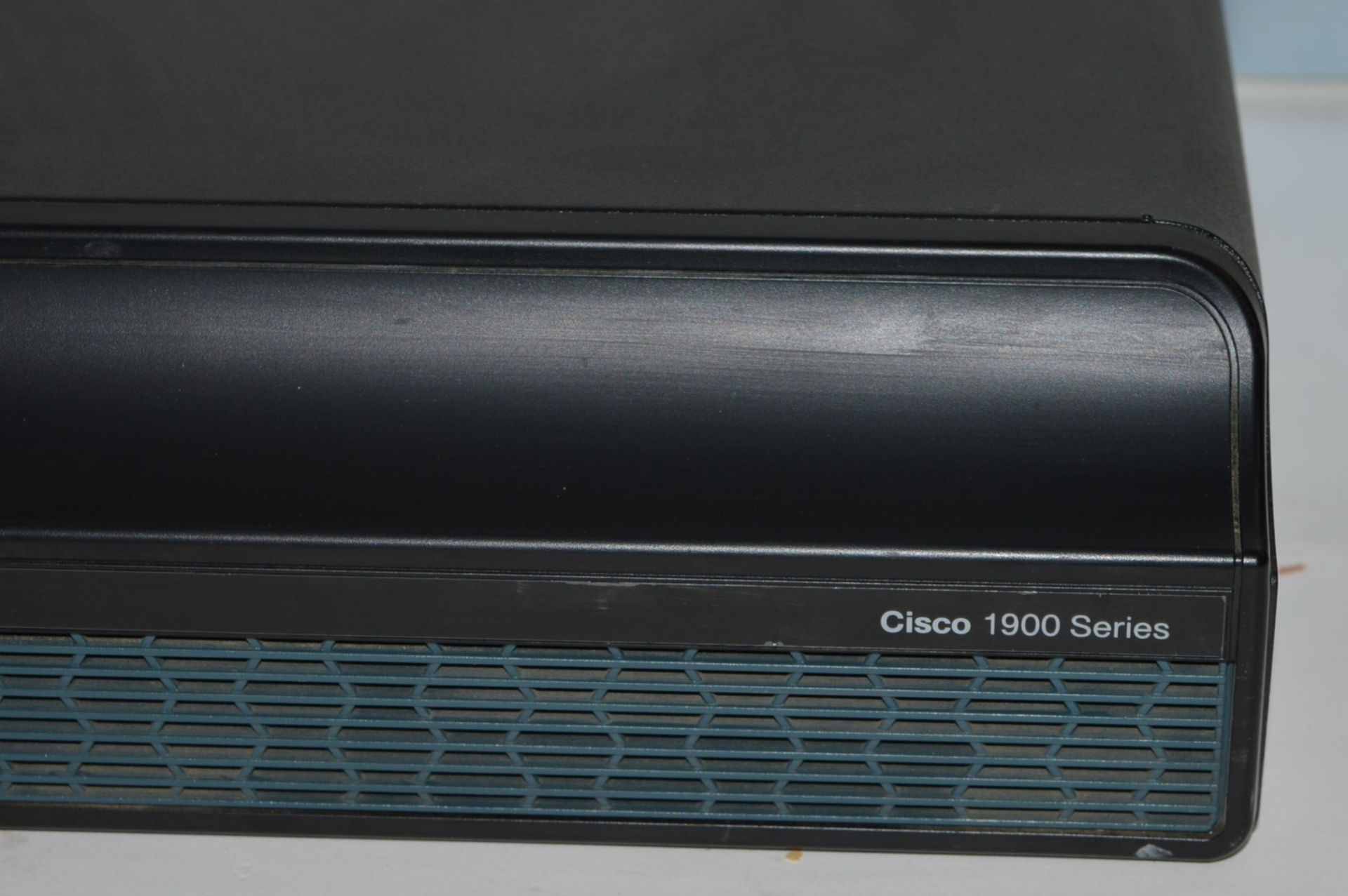 1 x Cisco 1941 Gigabit Port Router - Removed From Working Office Environment - CL400 Ref JP606 - - Image 5 of 5