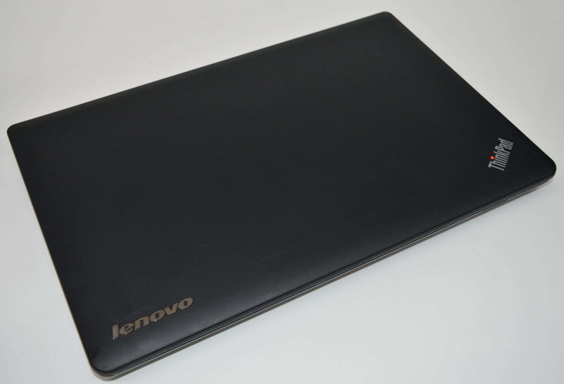 1 x Lenovo Thinkpad E530 Laptop Computer - Features 15.6 Inch Screen, Intel Core i3-2370M 2.4ghz - Image 3 of 4