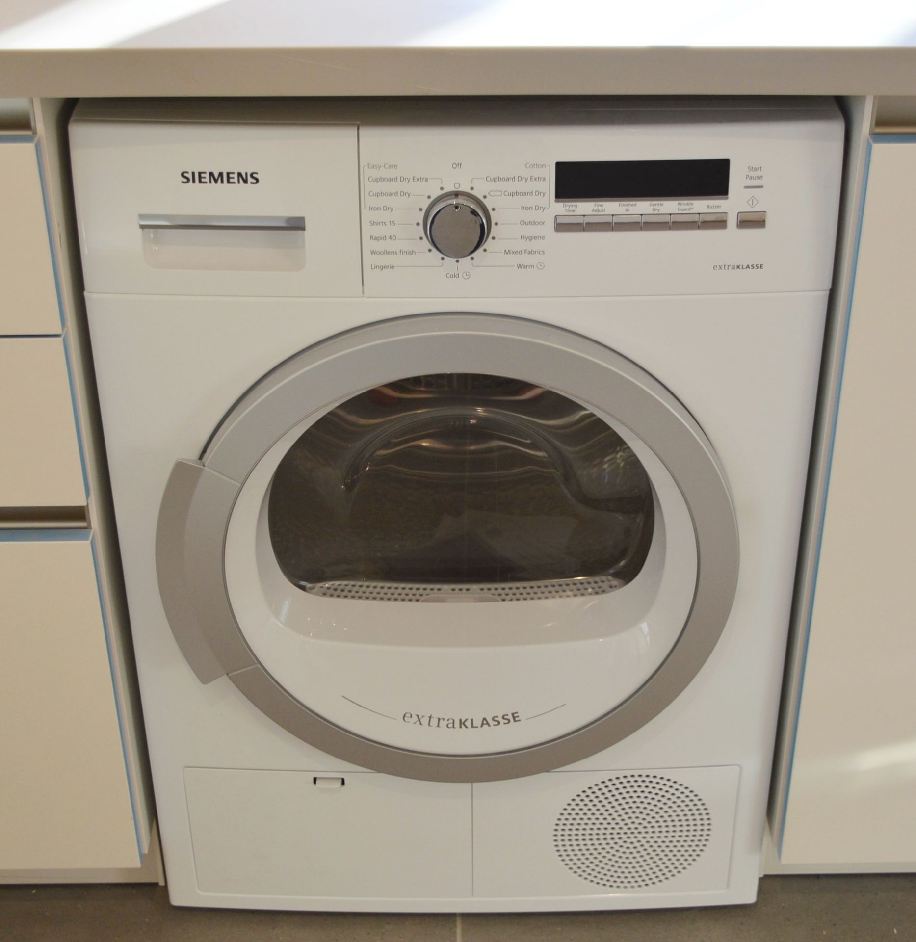 1 x Siemens iQ300 Condenser Dryer - Model WT46B290GB - Recommended Retail Price £519 - High Load 8kg