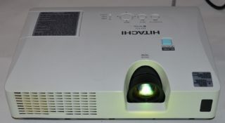 1 x Hitachi LCD Projector - Model EDX52 - Very Good Condition - Good Working Order - CL400 - Ref