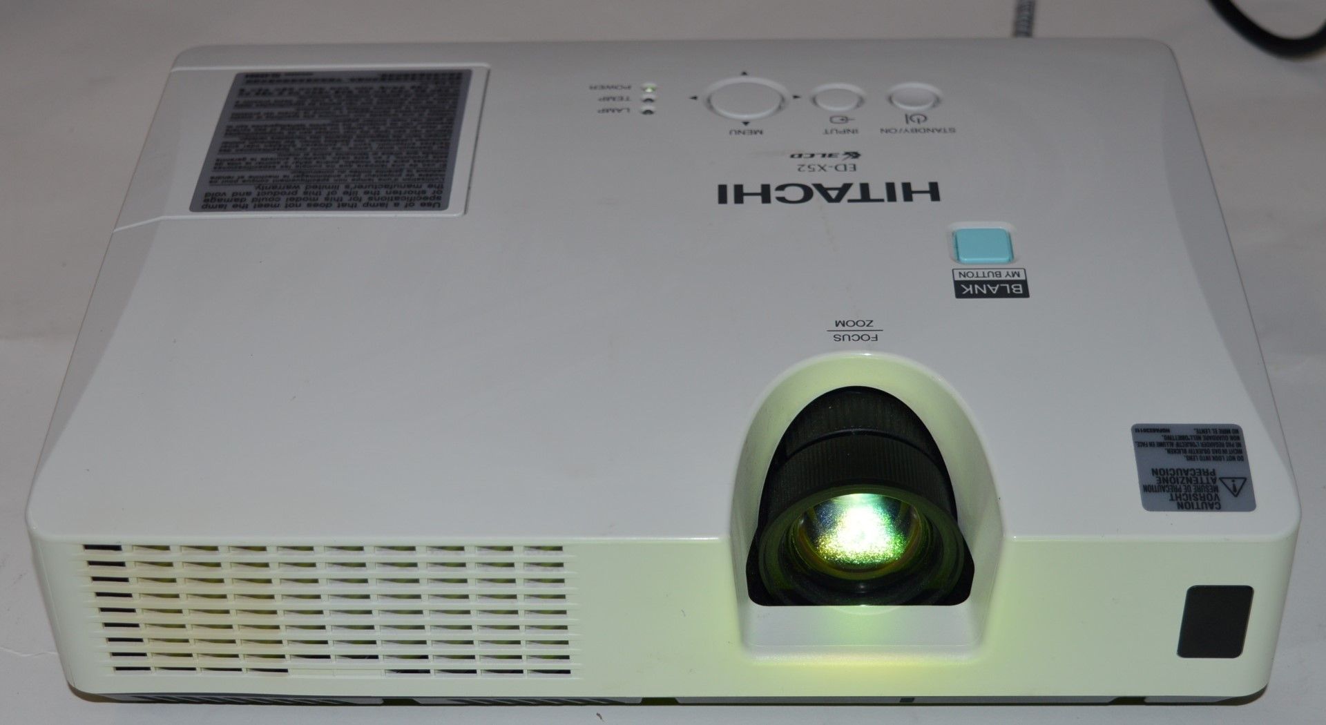 1 x Hitachi LCD Projector - Model EDX52 - Very Good Condition - Good Working Order - CL400 - Ref