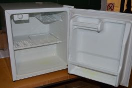 1 x Daewoo Compact Desktop Refridgerator - Model FR-061 - CL400 - Ref JP735 - Location: Altrincham