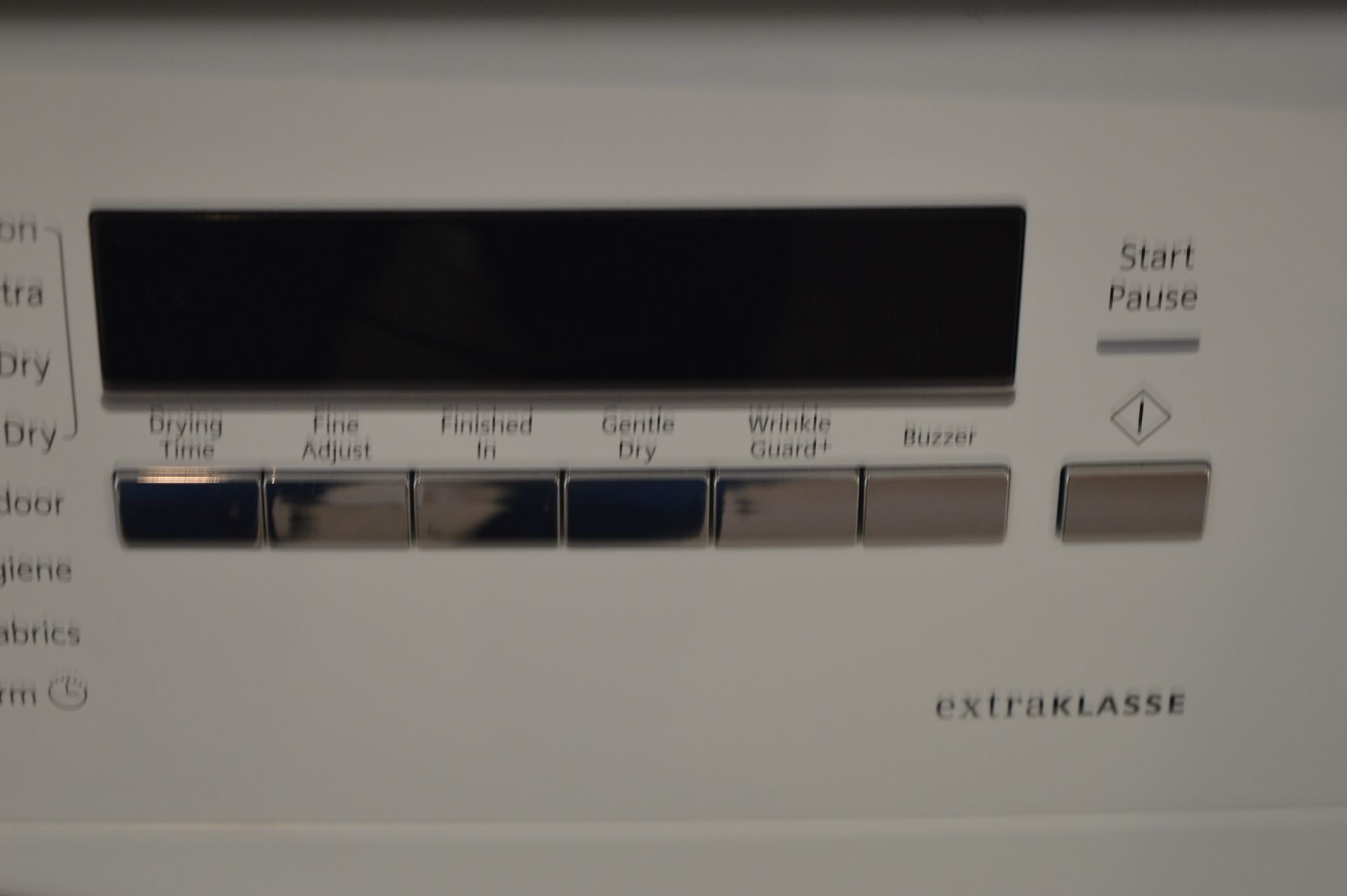 1 x Siemens iQ300 Condenser Dryer - Model WT46B290GB - Recommended Retail Price £519 - High Load 8kg - Image 4 of 8