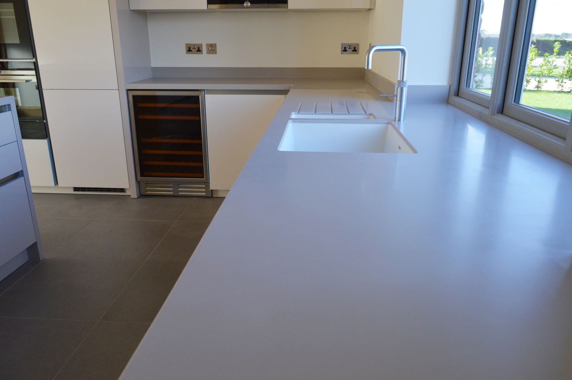 1 x Stunning KELLER Handleless FITTED KITCHEN With Corian Clay Worktops, Centre Island With - Image 61 of 104