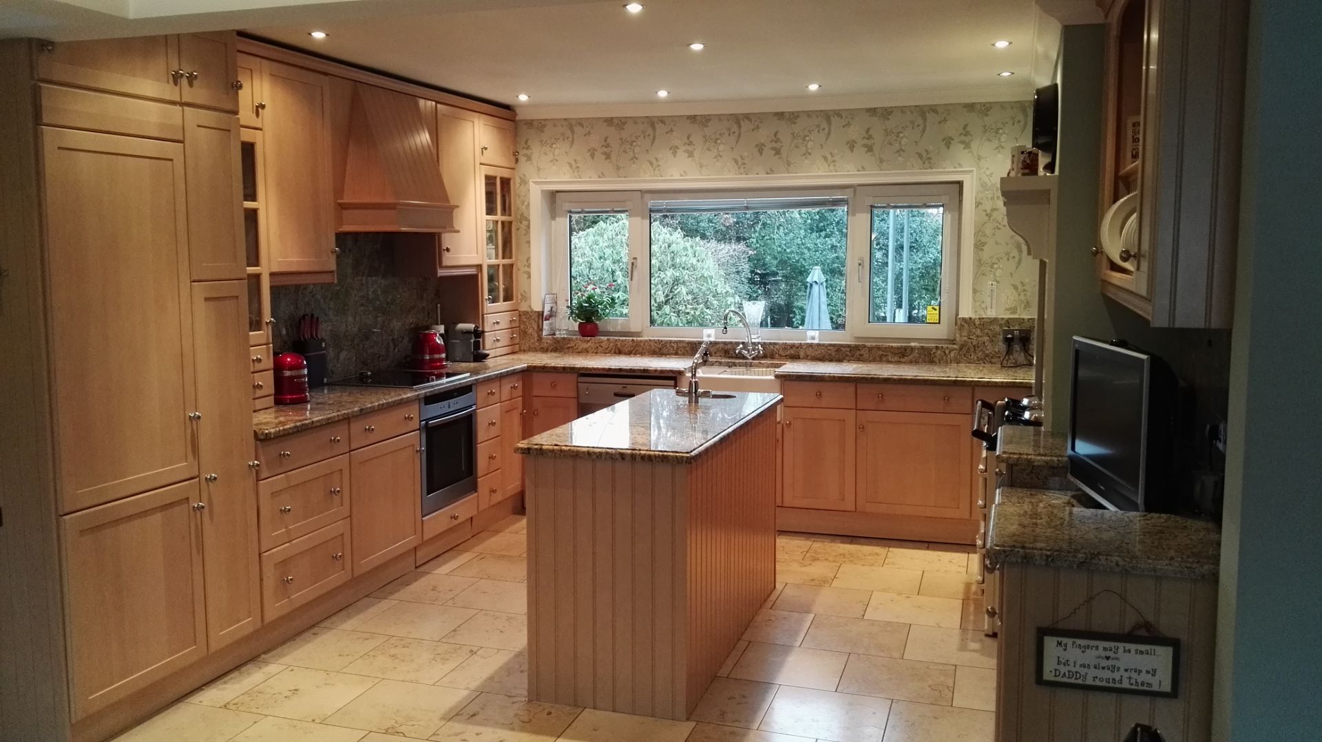 1 x Attractive Bespoke Fitted Kitchen with Granite Worktops and Integrated Appliances - CL - Image 5 of 26