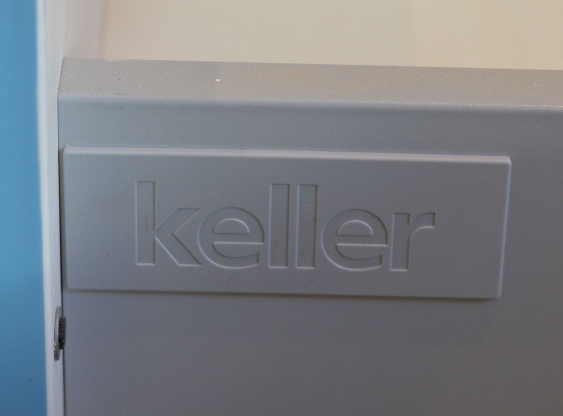 1 x Selection of Keller High Gloss Kitchen Utility Units With Corian Worktop - Image 18 of 49