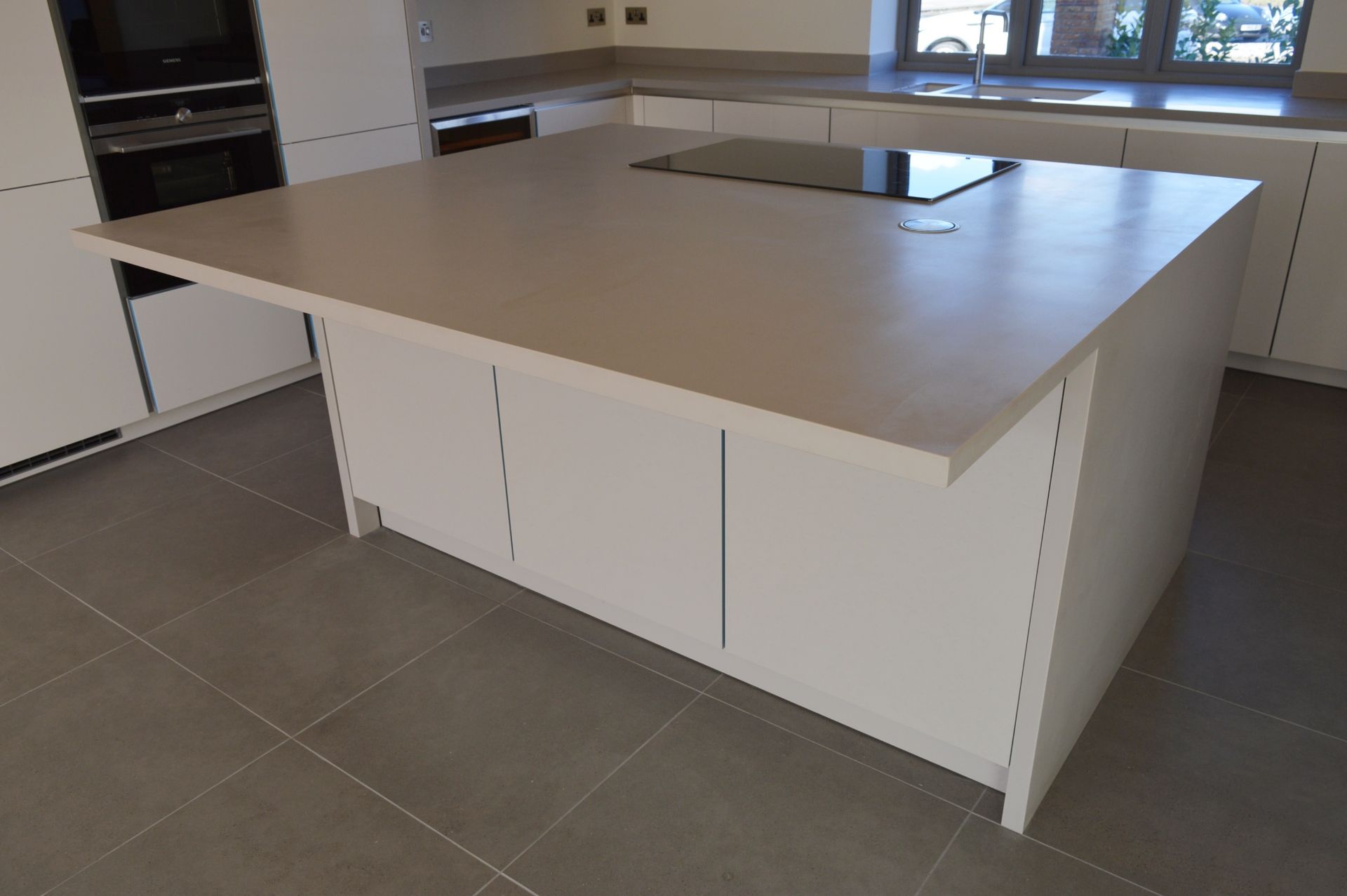 1 x Stunning KELLER Handleless FITTED KITCHEN With Corian Clay Worktops, Centre Island With - Image 10 of 104