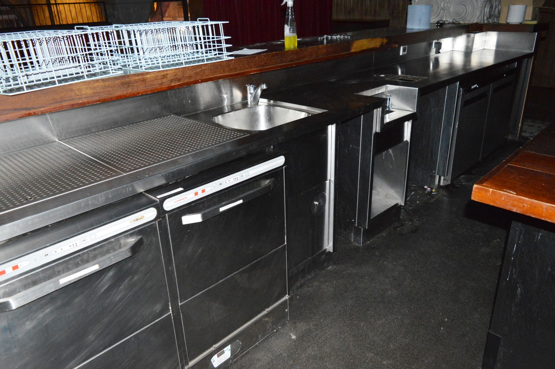 1 x Stainless Steel Bar Server Unit With Wash Basins - More Info to Follow - CL350 - Ref In2-060 -