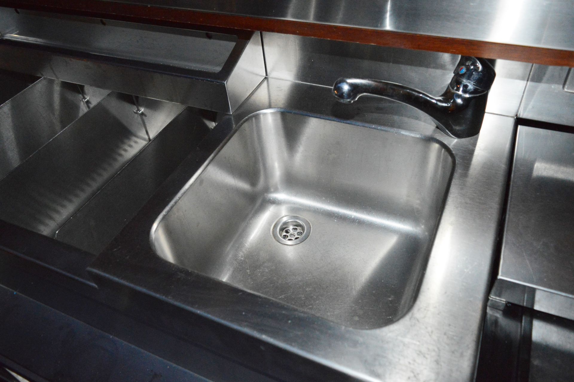 1 x Stainless Steel Double Speed Bar With Two Ice Wells and Two Sink Basins - More Info to - Image 5 of 10