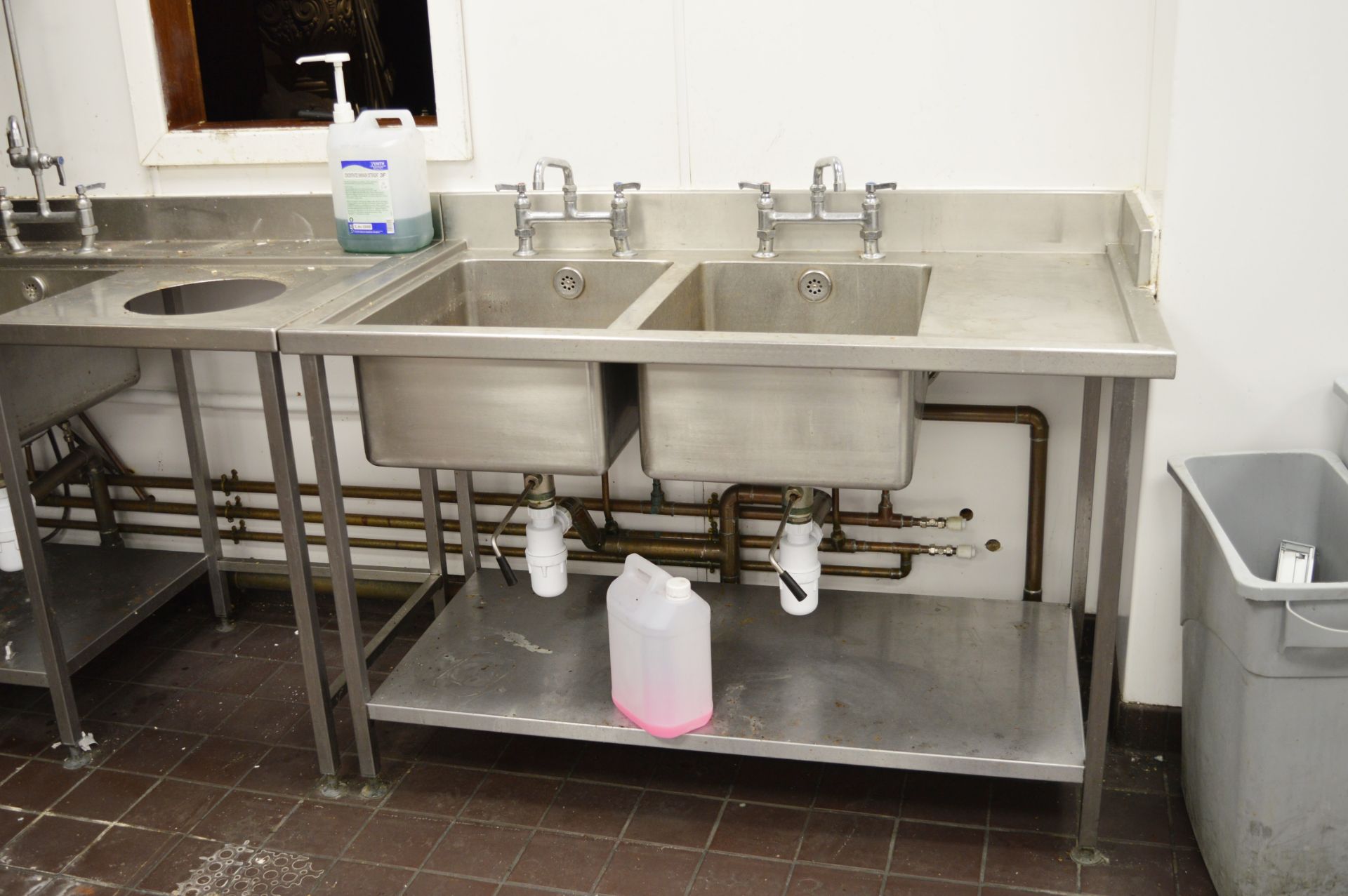1 x Comenda AC2E Series Rack Conveyor Dish and Pot Washing Station - All Stainless Steel - Full - Image 2 of 14