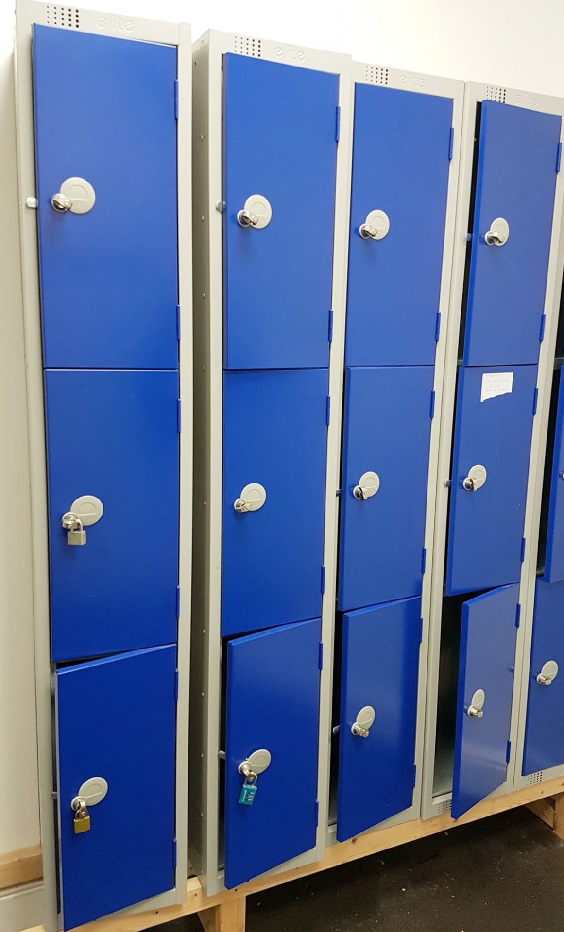 4 x Elite 3 Door Staff Clothes Lockers - Features Padlock Fittings, Welded and Riveted Steel - Image 2 of 6