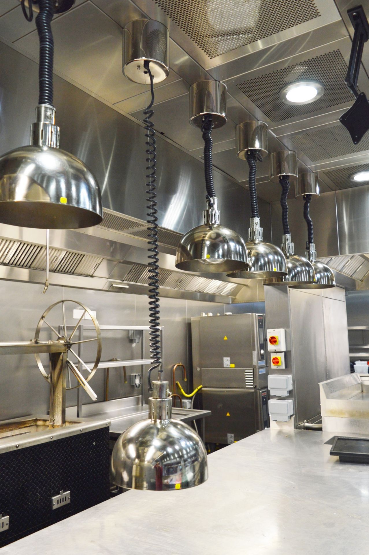 4 x Hatco DL-750-RL Hanging Retractable Heat Lamps in Bright Chrome - Keeps Food Warm at Kitchen - Image 3 of 7