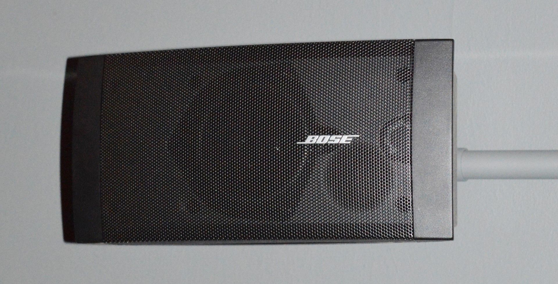 1 x Bose Freespace 9 Piece Speaker System - Includes 2 x Round Ceiling Speakers, 4 x Satellite - Image 3 of 4