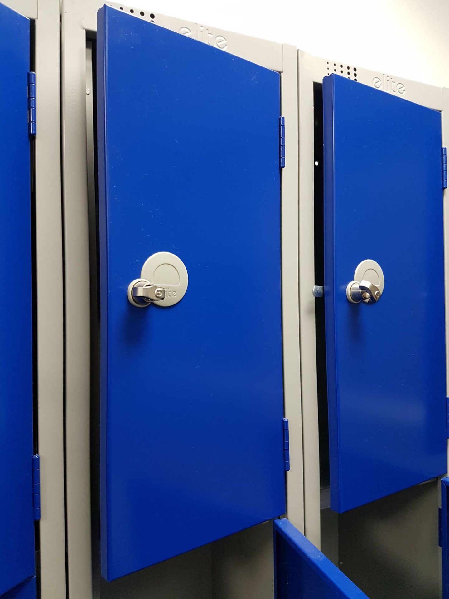 4 x Elite 3 Door Staff Clothes Lockers - Features Padlock Fittings, Welded and Riveted Steel - Image 5 of 6