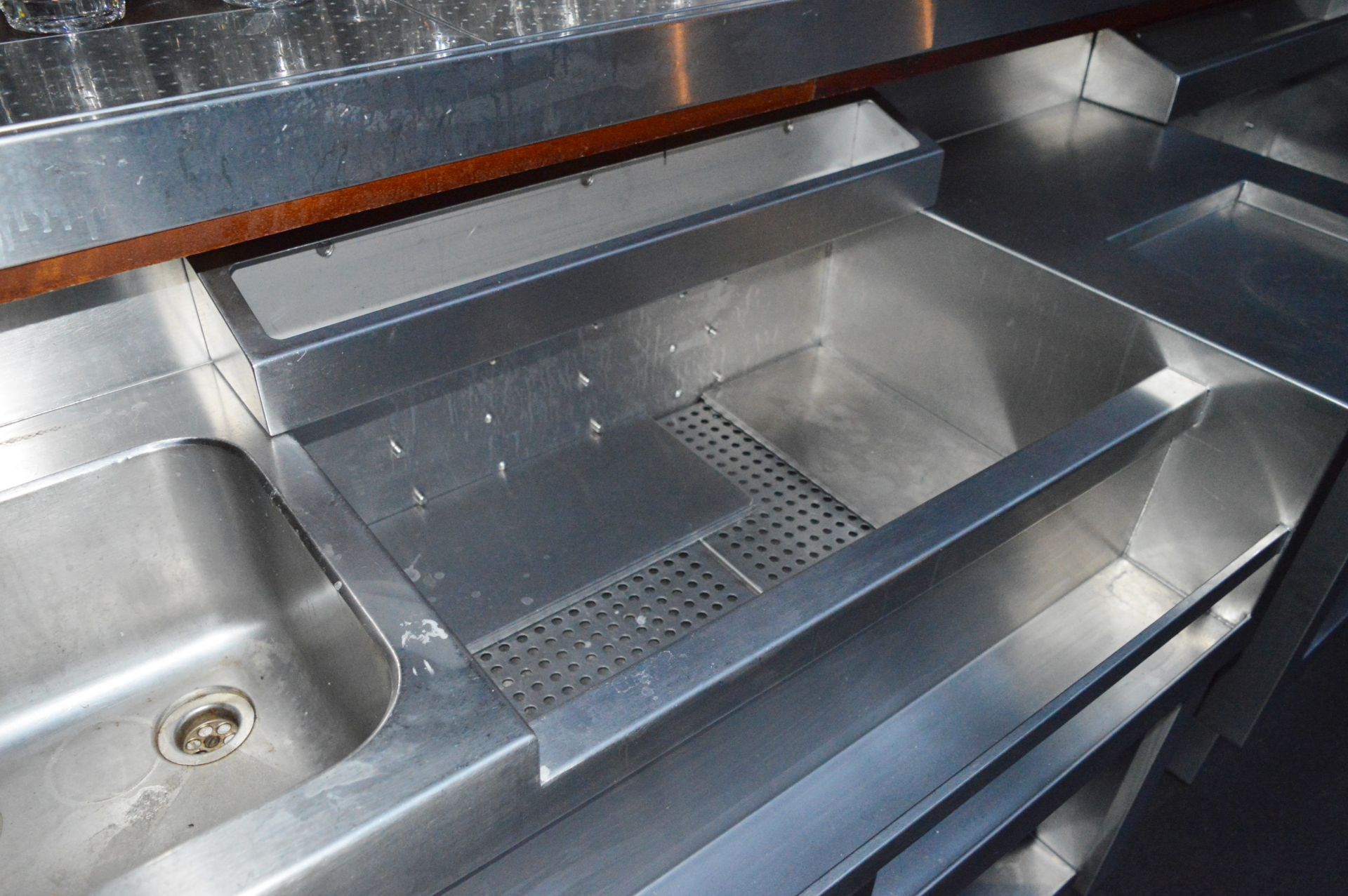 1 x Stainless Steel Double Speed Bar With Two Ice Wells and Two Sink Basins - More Info to - Image 4 of 13
