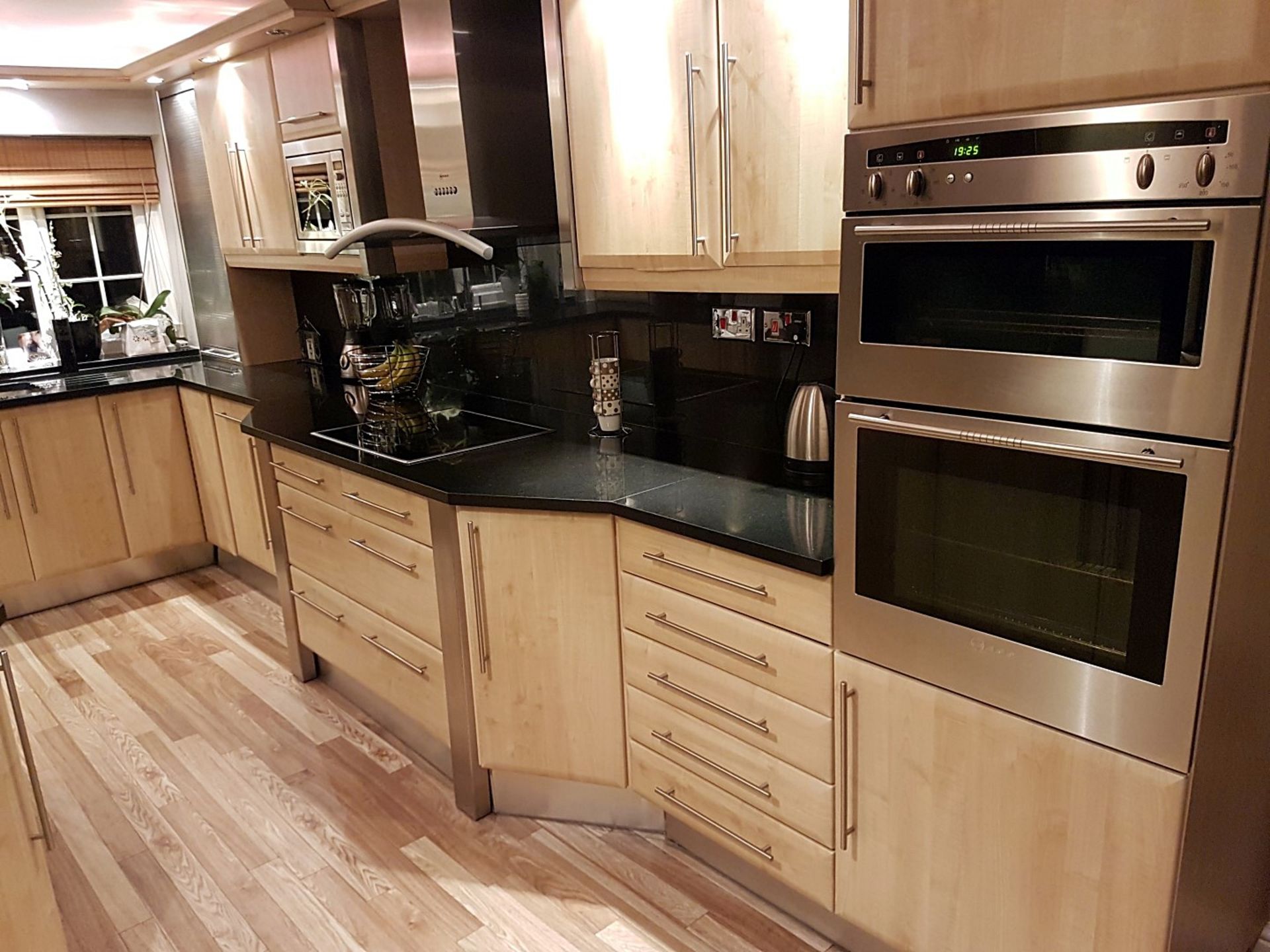 1 x Bespoke Fitted Kitchen With Granite Worktops And Integral NEFF Appliances - CL216 - Location: - Image 2 of 46