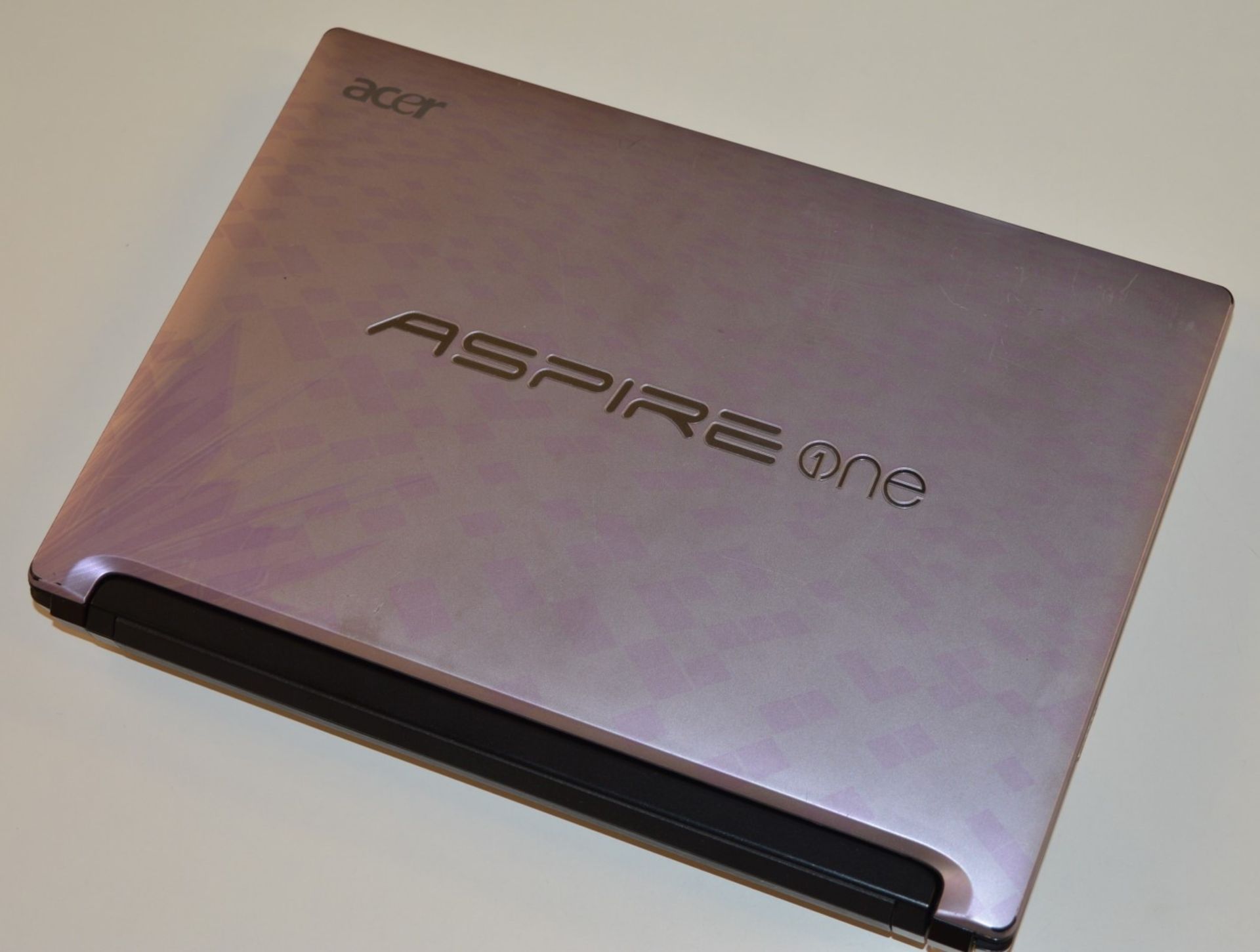1 x Acer Aspire One Netbook Computer - Features 10 Inch Screen, 250gb Hard Drive, 1gb Ram, Intel 1. - Image 9 of 13
