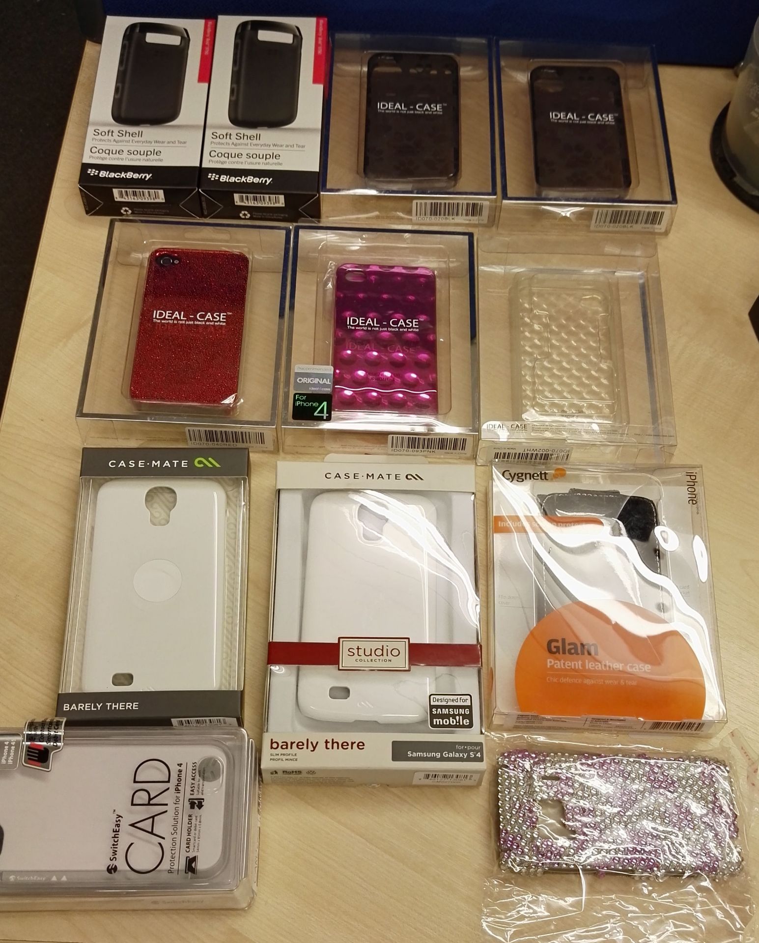 100 x Assorted Mobile Phone Accessories - Includes Items for iPhone, Samsung, Sony & More - - Image 4 of 7