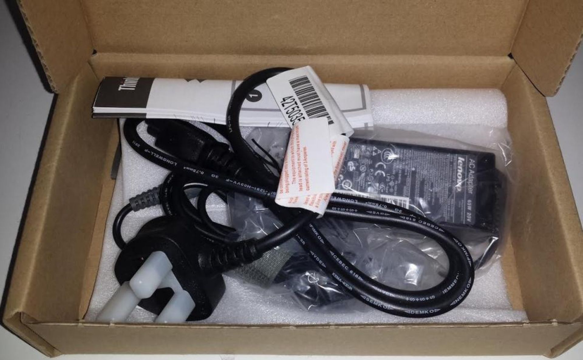1 x ThinkPad and Lenovo 65W Ultraportable AC Laptop Adapter - New in Box - CL400 - Ref JP1035 - Loca - Image 3 of 3