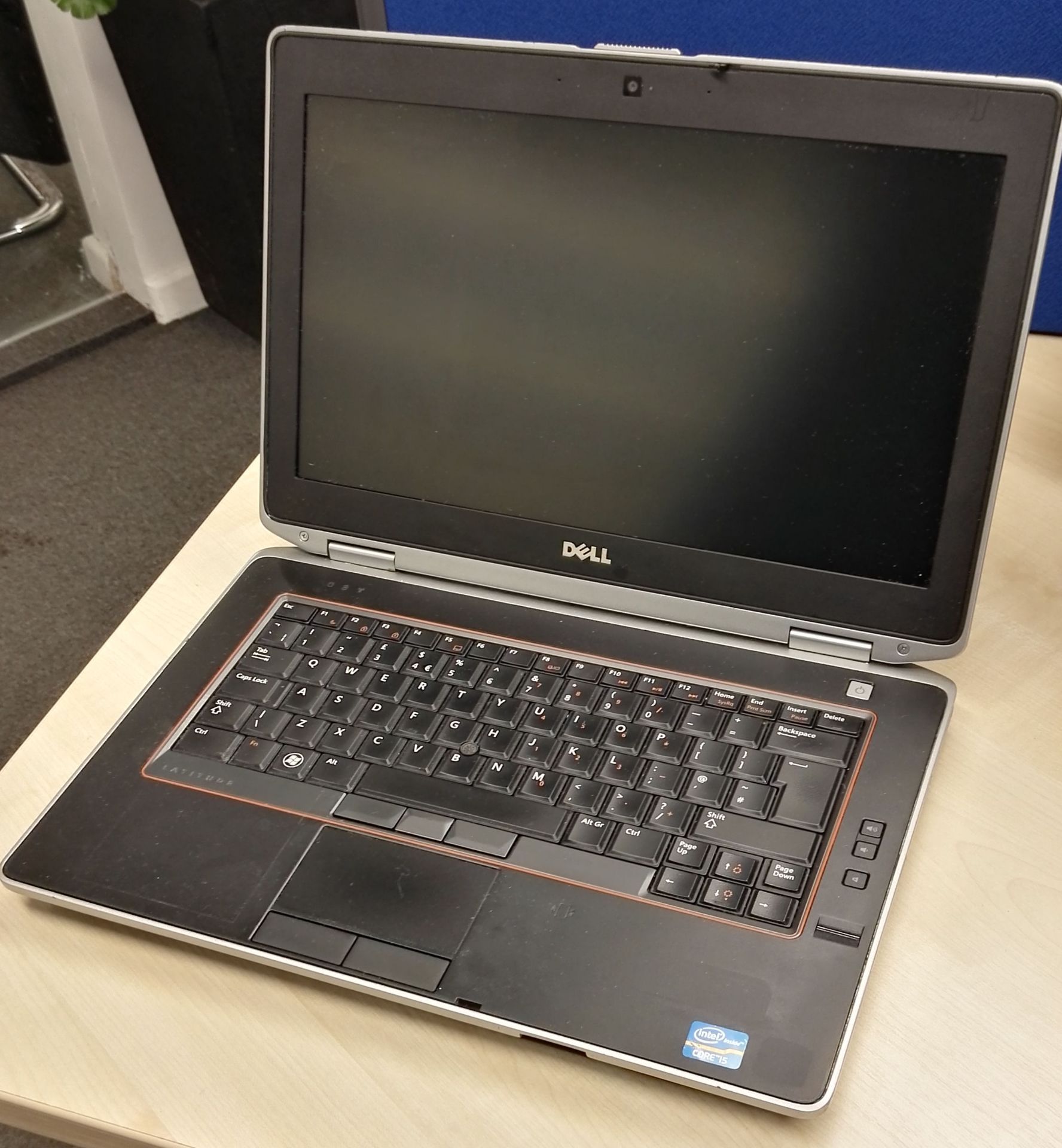 1 x Dell E6420 Latitude Laptop Computer - Features 6gb RAM, 320gb Hard Drive, Intel i5 2.5GHz - Image 4 of 19