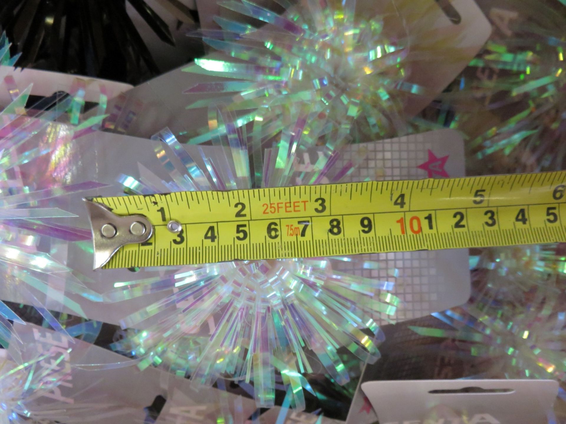 1 x Large Box of New Self-Adhesive Iridescent Present Bows - CL185 - Ref: DSY0256 - Location: Stoke- - Image 4 of 6