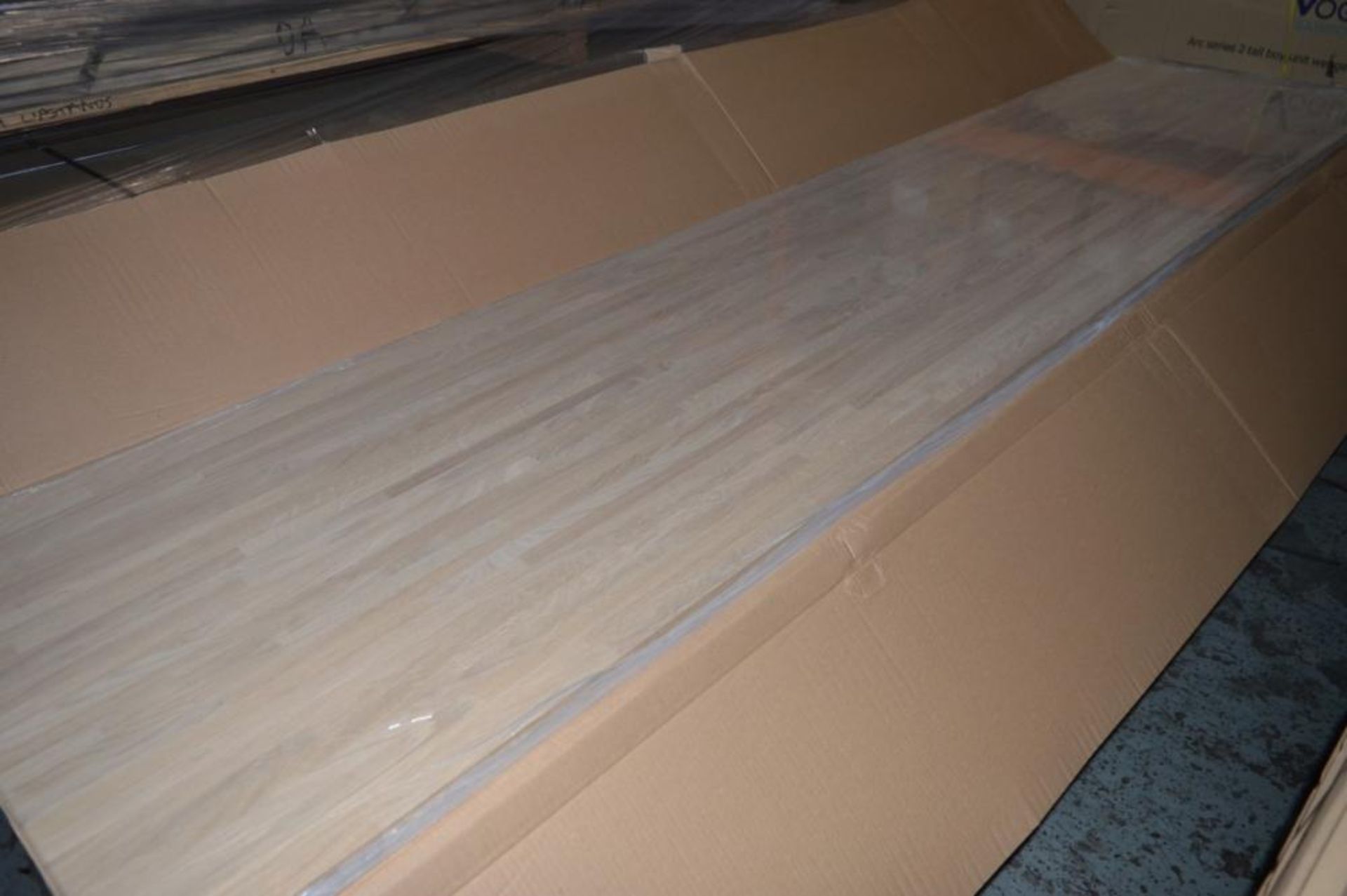 1 x Solid Wood Kitchen Worktop - OAK - Oak Blockwood Kitchen Worktop - Size: 3000 x 900 x 32mm - Unt - Image 3 of 3