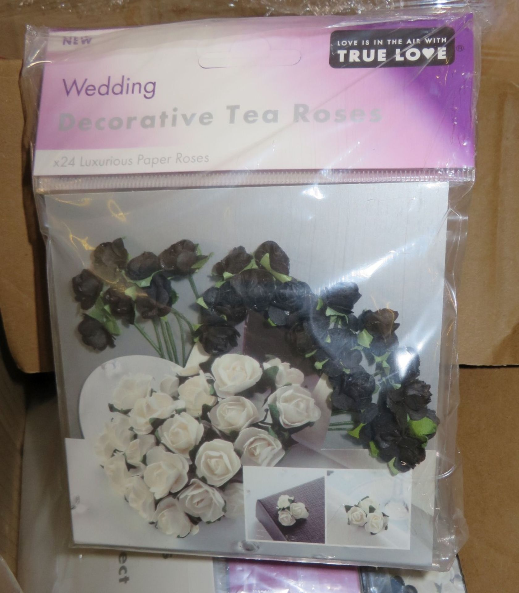 6 x Boxes of Decorative Wedding Luxurious Paper Tea Roses - New/Boxed - CL185 - Ref: DSY0260 - Locat - Image 4 of 10