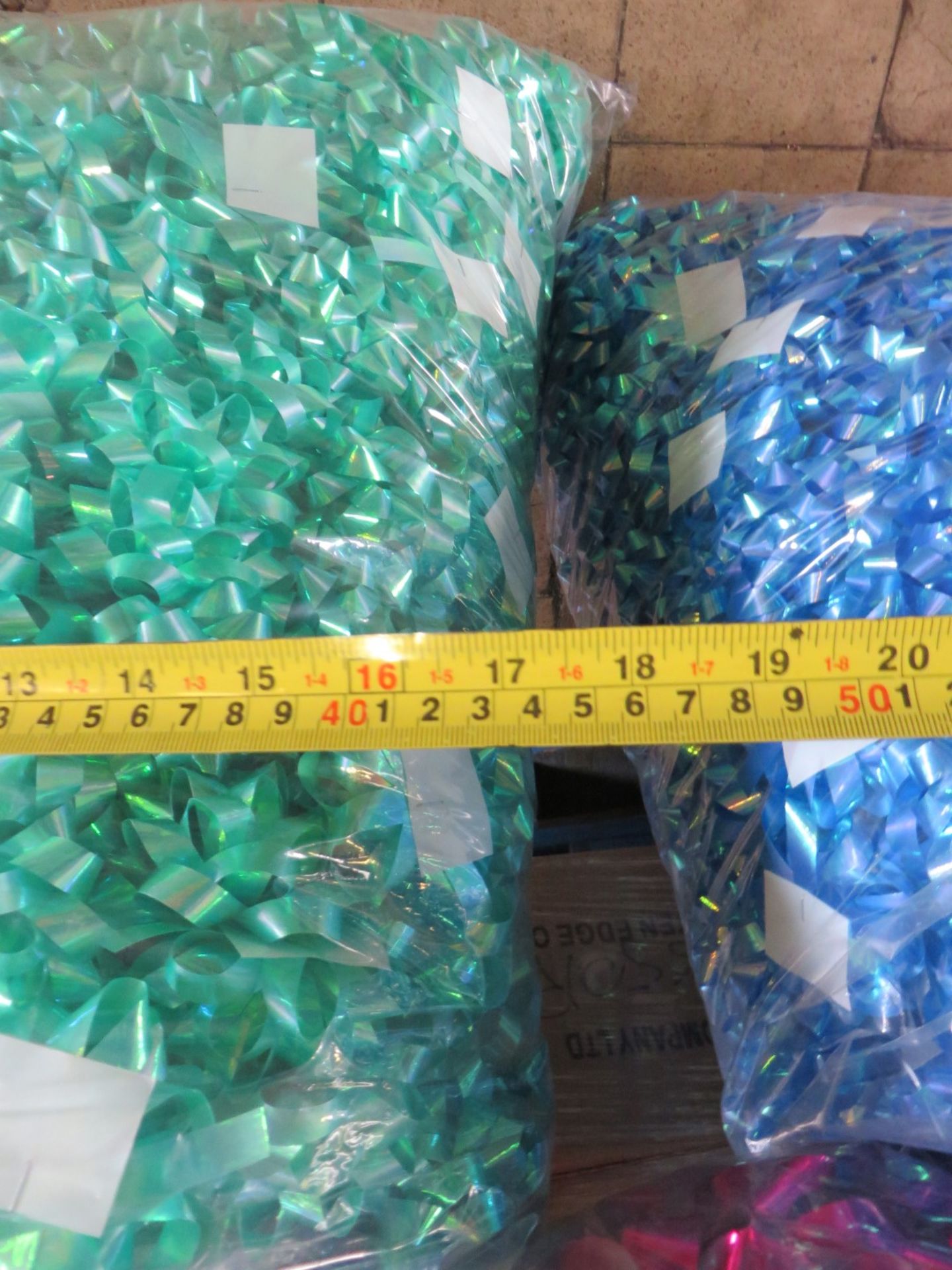 5 x Large Bags of New Self-Adhesive Present Bows - CL185 - Ref: DSY0253 - Location: Stoke-on-Trent S - Image 8 of 9