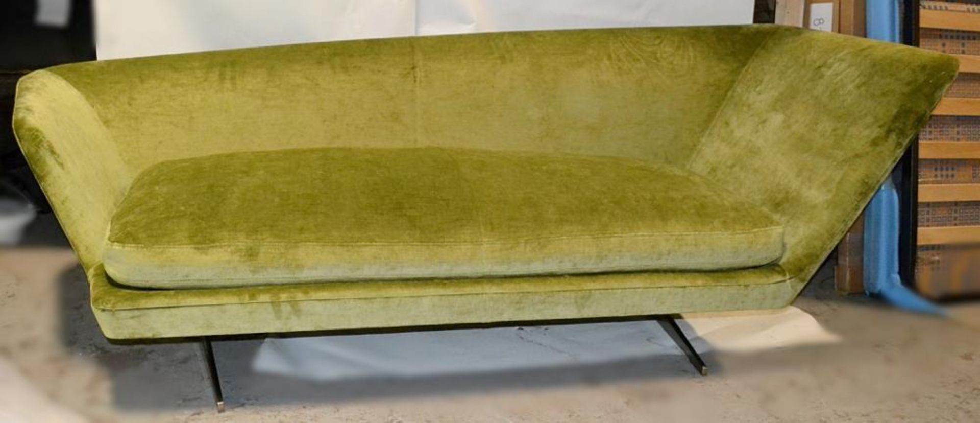 Flexform "Zeus" Sofa / Chais With 2 Scatter Cushions - Featuring A Shimmering Lime Chenille - Image 4 of 12