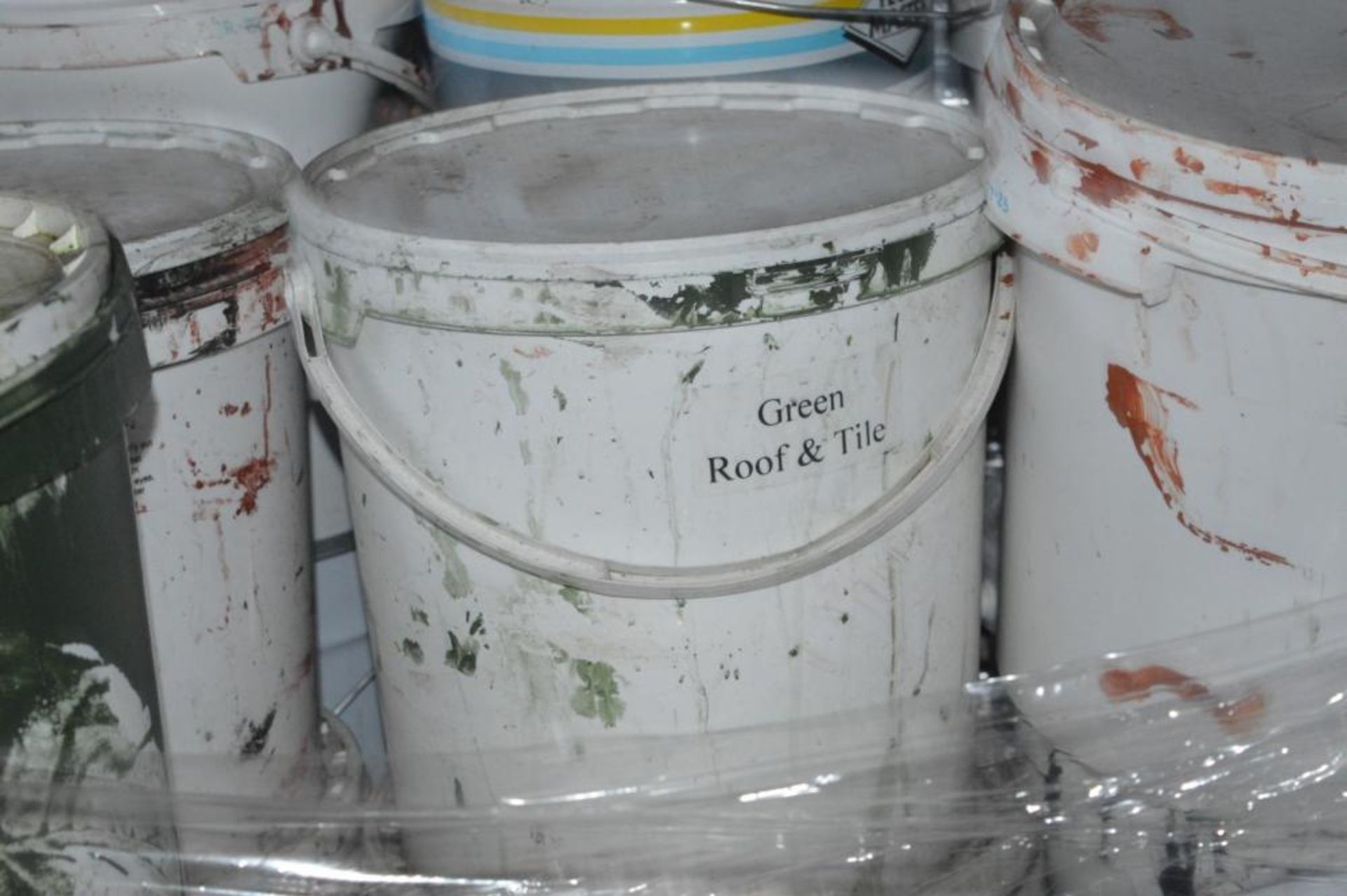 Approx. 34 x 20 Litre Assorted Tins of Paint inc. Roof & Tile, External Masonry + More - Ref: DRT022 - Image 3 of 5