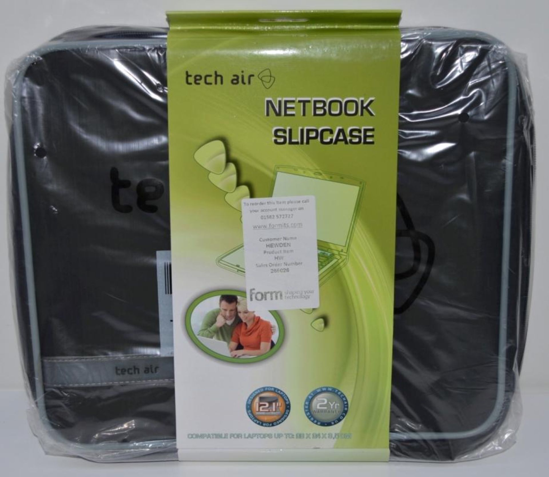 1 x Tech Air Netbook Slipcase - Suitable For Laptops upto 28 x 24 x 305cm - Brand New Stock - CL400