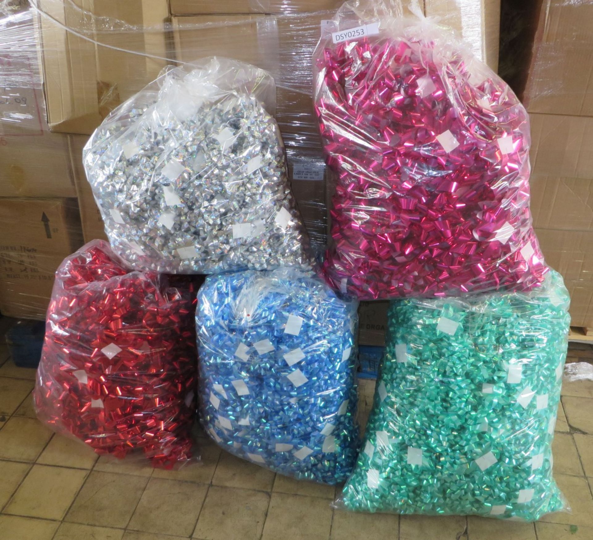 5 x Large Bags of New Self-Adhesive Present Bows - CL185 - Ref: DSY0253 - Location: Stoke-on-Trent S