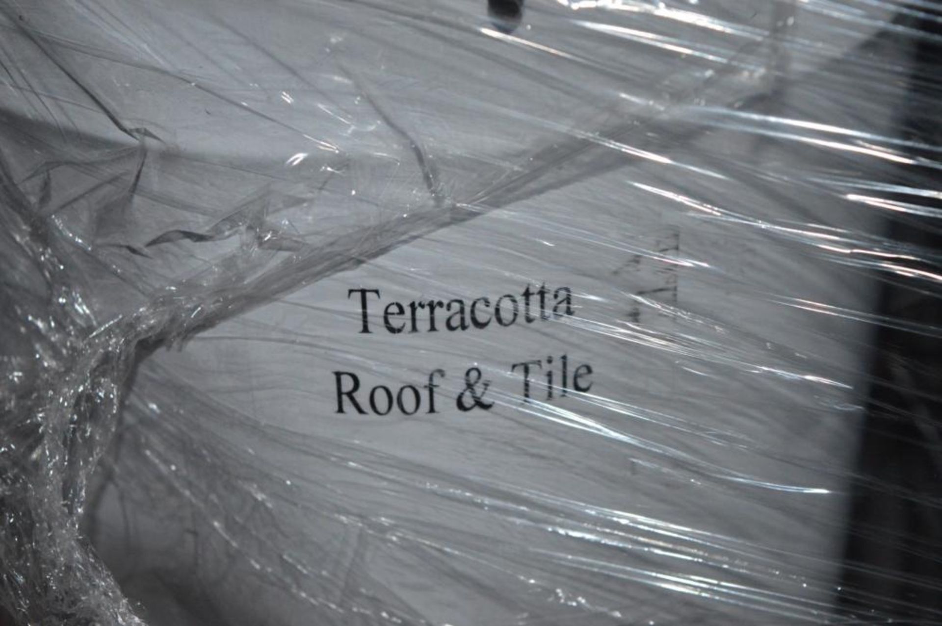 Approx. 24 x 20 Litre Assorted Tins of Paint inc. Roof + Tile, Drivemaster + More - Ref: DRT0233 - C - Image 4 of 5