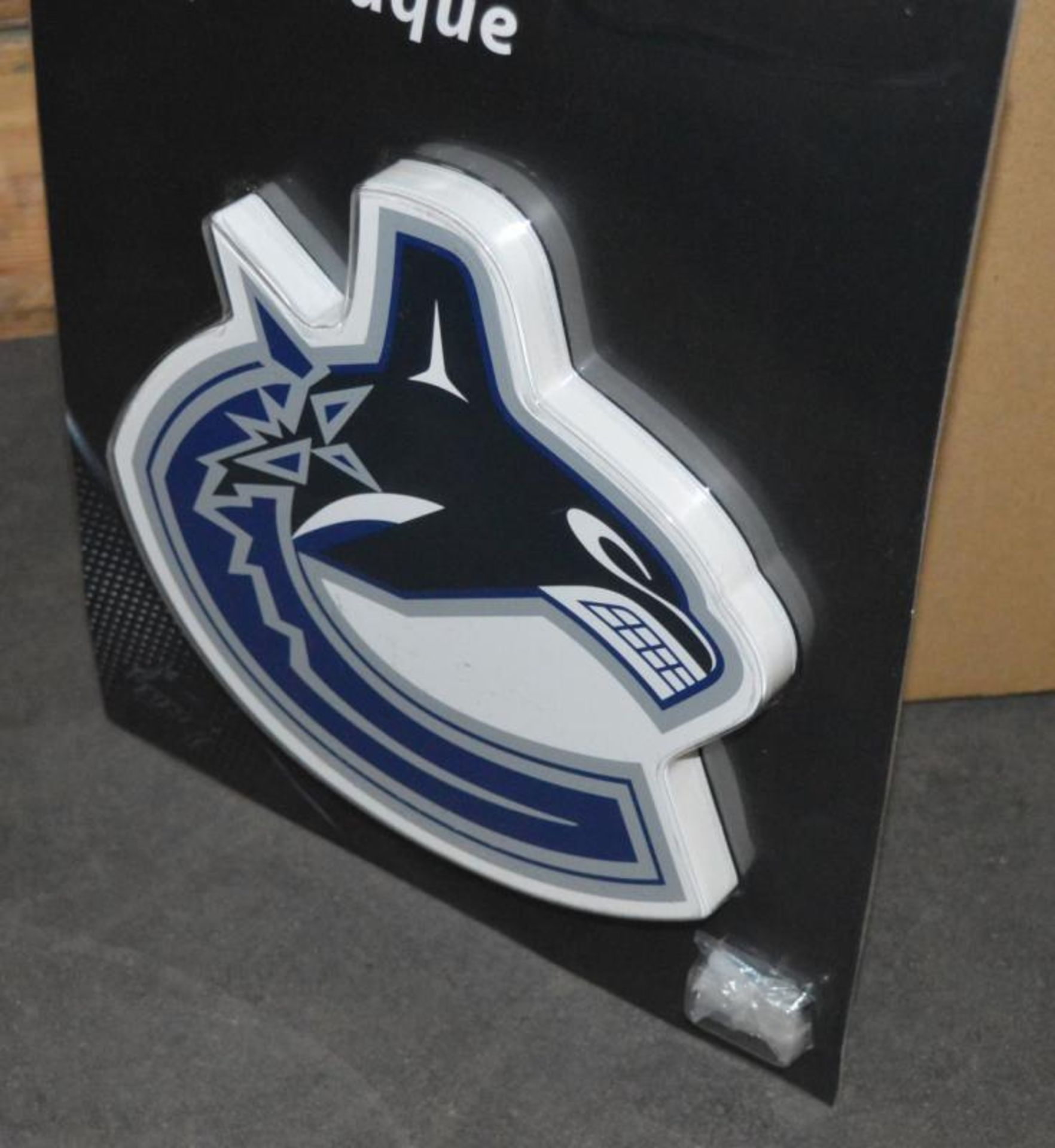 12 x 9" NHL Hockey Vancouver Canucks Plaques - New/Boxed - CL185 - Ref: DRT0753 - Location: Stoke-on - Image 7 of 7
