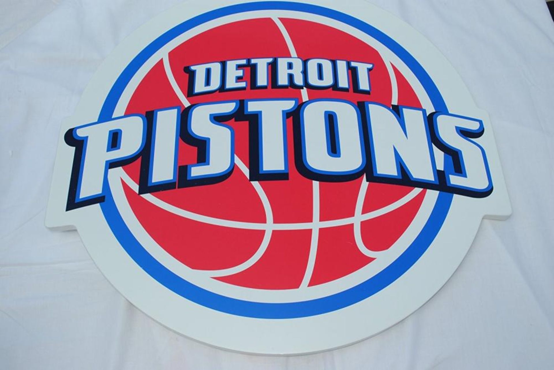4 x 24" NBA Basketball Detroit Pistons Plaques - New/Boxed - CL185 - Ref: DRT0751 - Location: Stoke-