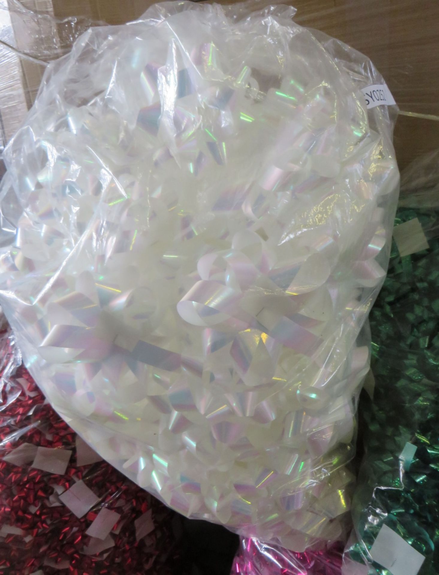 5 x Large Bags of New Self-Adhesive Present Bows - CL185 - Ref: DSY0252 - Location: Stoke-on-Trent S - Image 6 of 8