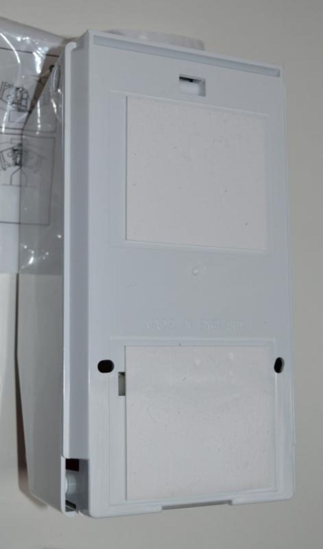 1 x Deb FloraFree Skin Sanitiser Dispenser - CL300 - New Stock - Location: Altrincham WA14 - Image 2 of 3