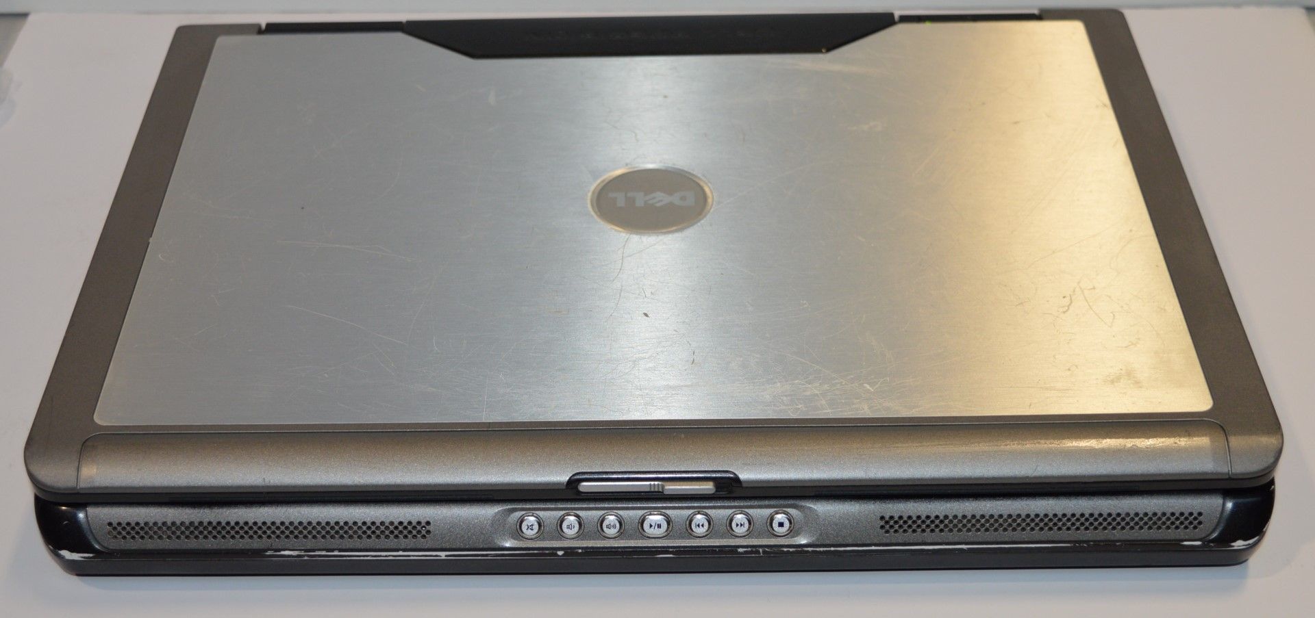 1 x Dell M90 17 Inch Laptop Computer - Features an Intel Core 2 Duo 2.16ghz Processor, 160gb Hard - Image 7 of 12
