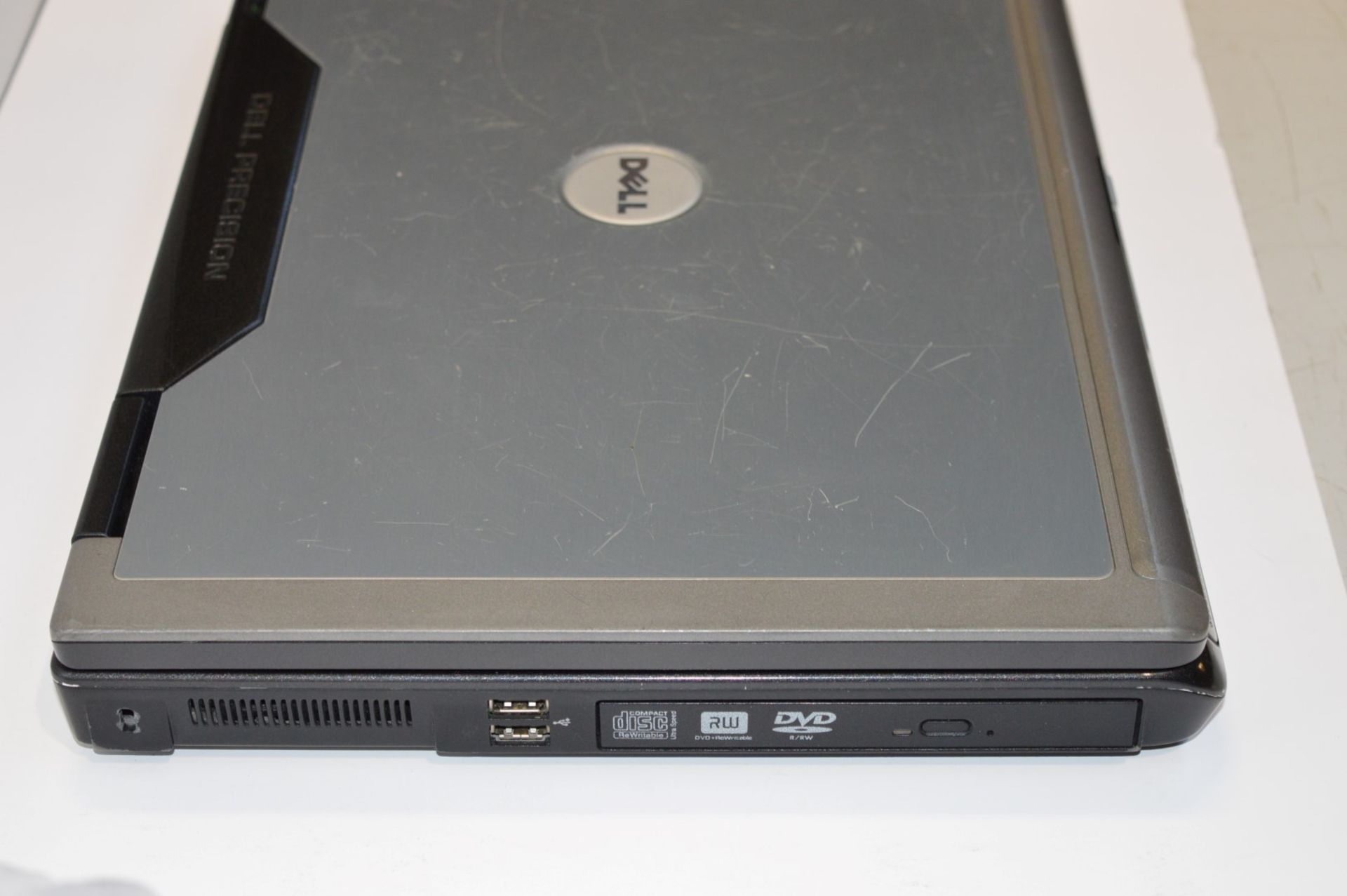 1 x Dell M90 17 Inch Laptop Computer - Features an Intel Core 2 Duo 2.16ghz Processor, 160gb Hard - Image 9 of 12