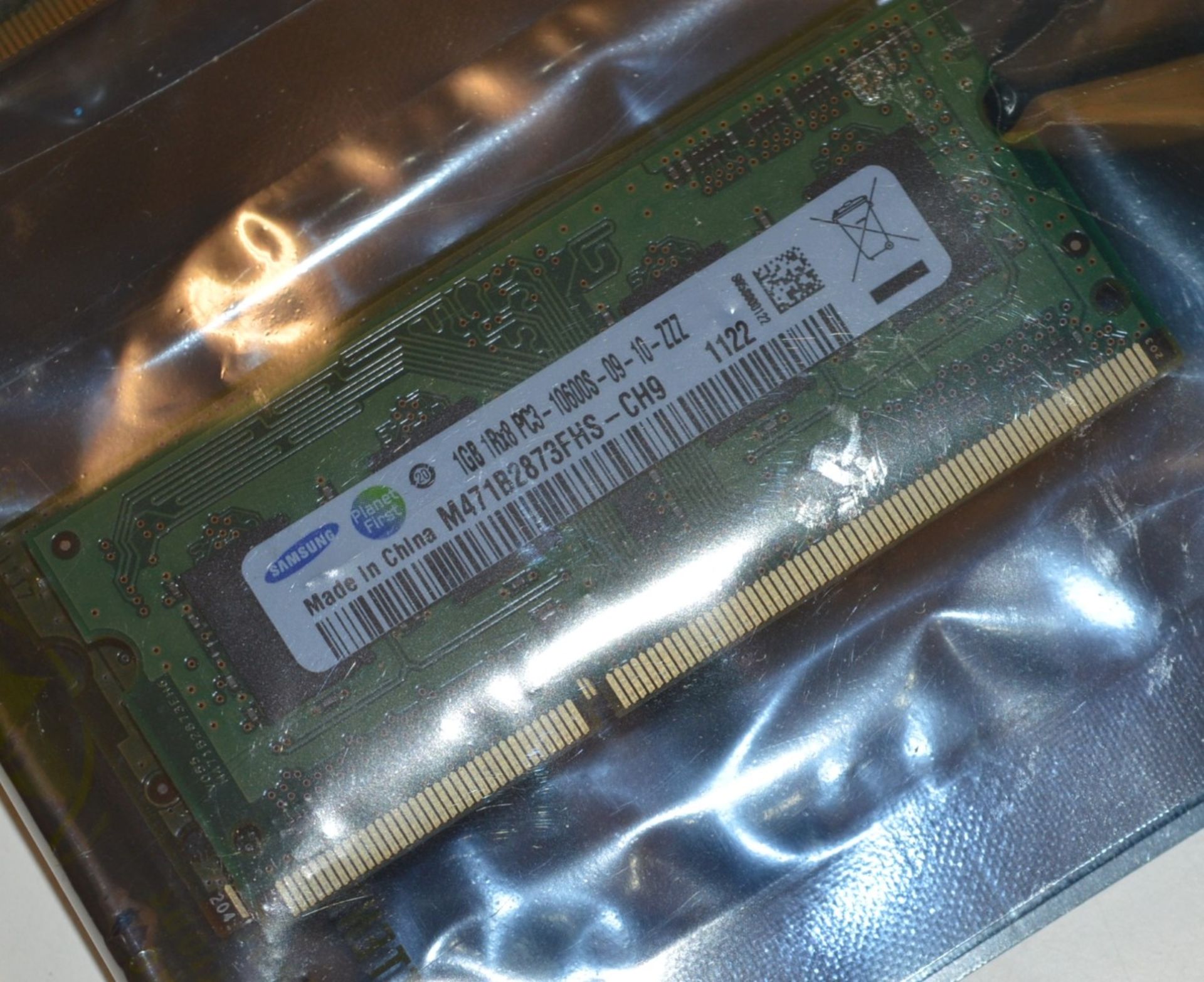 40 x Samsung 1gb DDR3 1333mhz Laptop Ram Modules - In Anti Static Bags - Removed From Working - Image 2 of 3