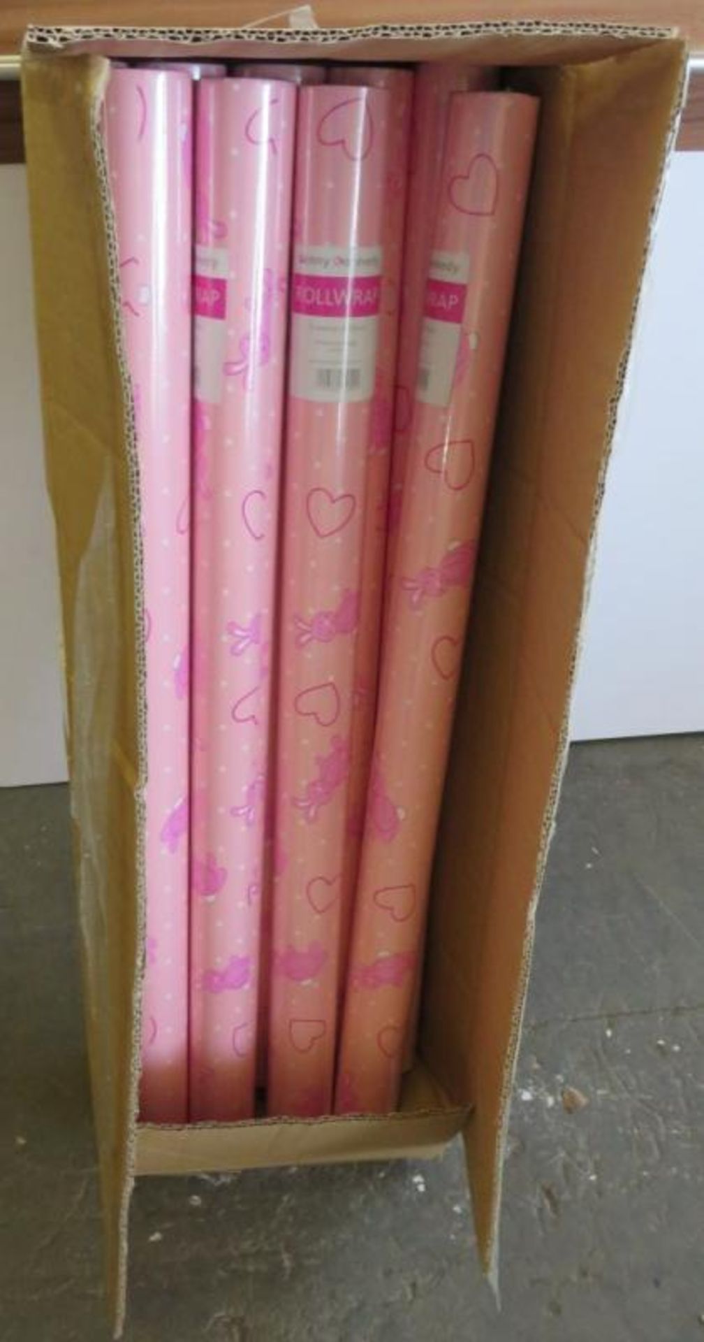 9 x Rolls of Bunny Wrap Wrapping Paper - CL185 - Ref: DRT0685 - Location: Stoke ST3 Items located in - Image 3 of 5