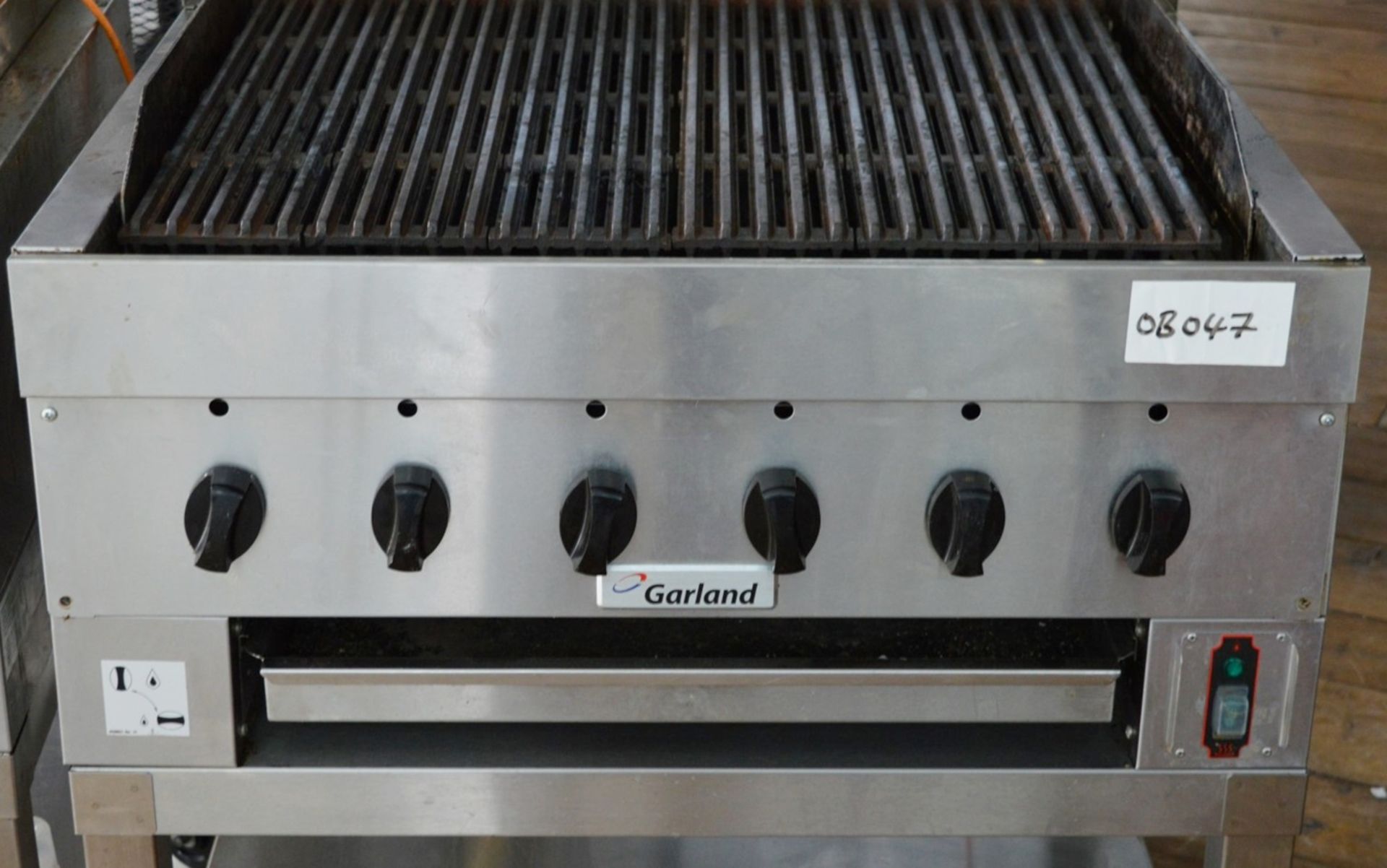 1 x Garland Griddle With Stand - H91 x W85 x D75cms - Stainless Steel - CL245 - Dual Fuel Gas and - Image 3 of 5