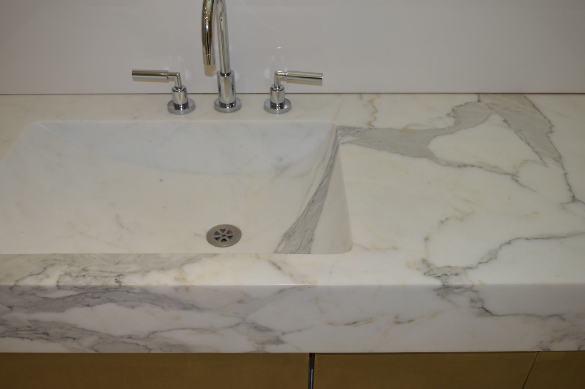 1 x Bespoke His & Hers Marble Bathroom Vanity Unit - Exquisite 7ft Twin Marble Sink Basin With Two - Image 21 of 25