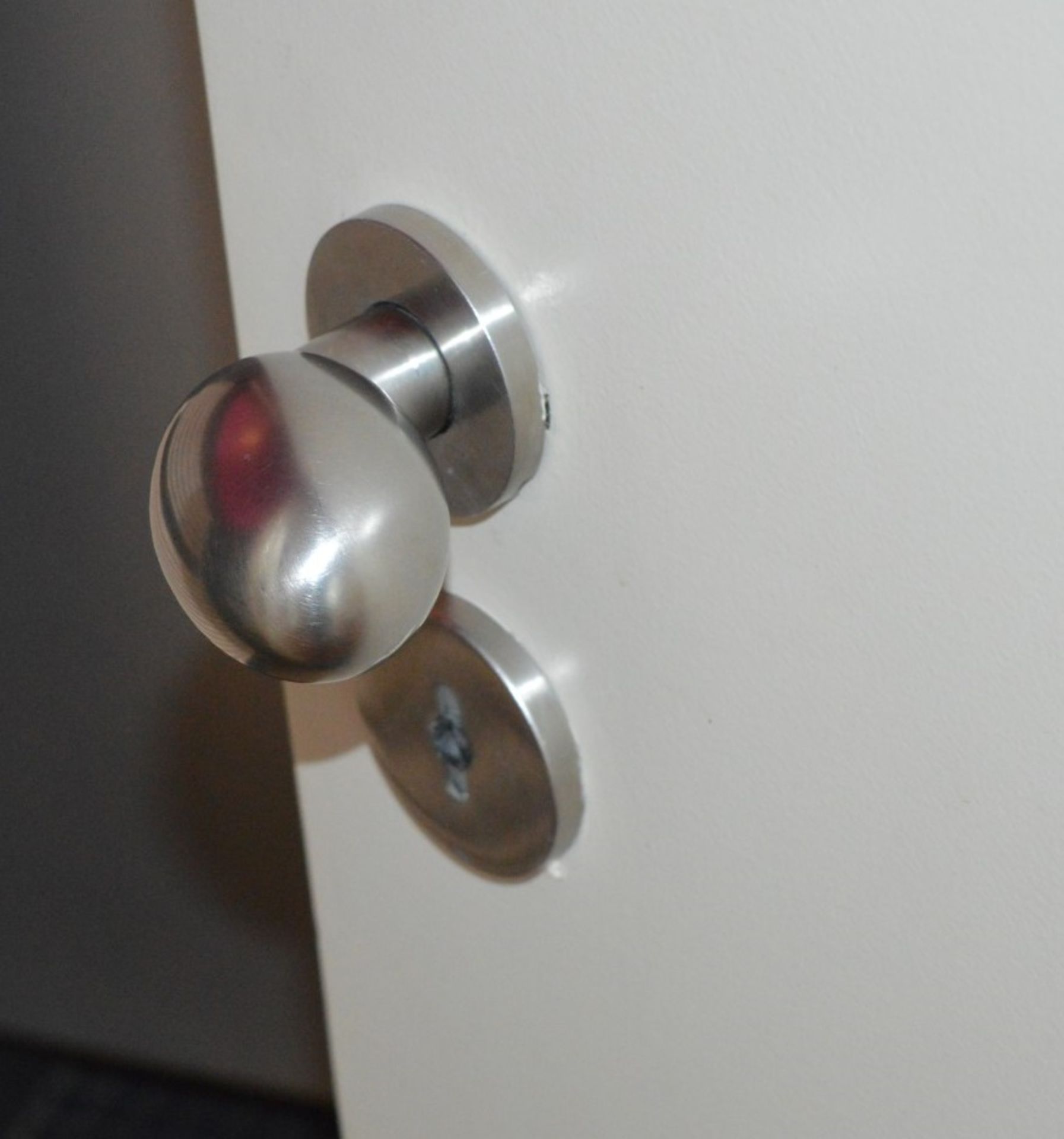 1 x Fire Resistant Internal Door - Fitted With Stylish Chrome Door Knobs, Triple Hinges and - Image 3 of 6