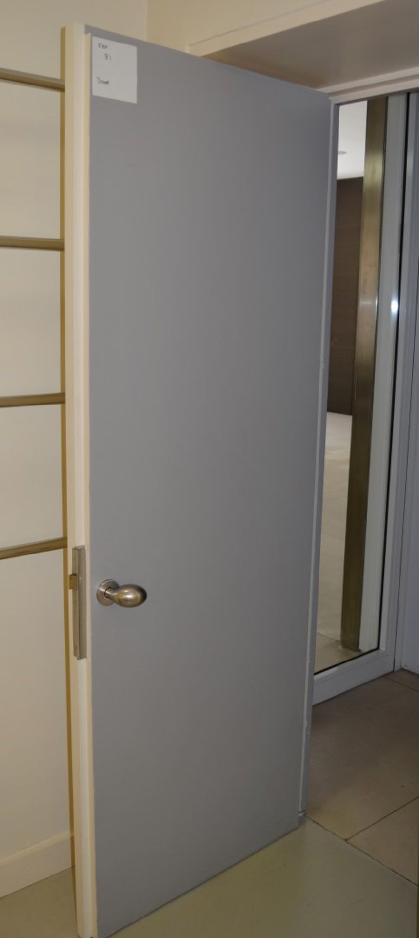 1 x Fire Resistant Internal Door - Fitted With Stylish Chrome Door Knobs and Triple Hinges - H194.