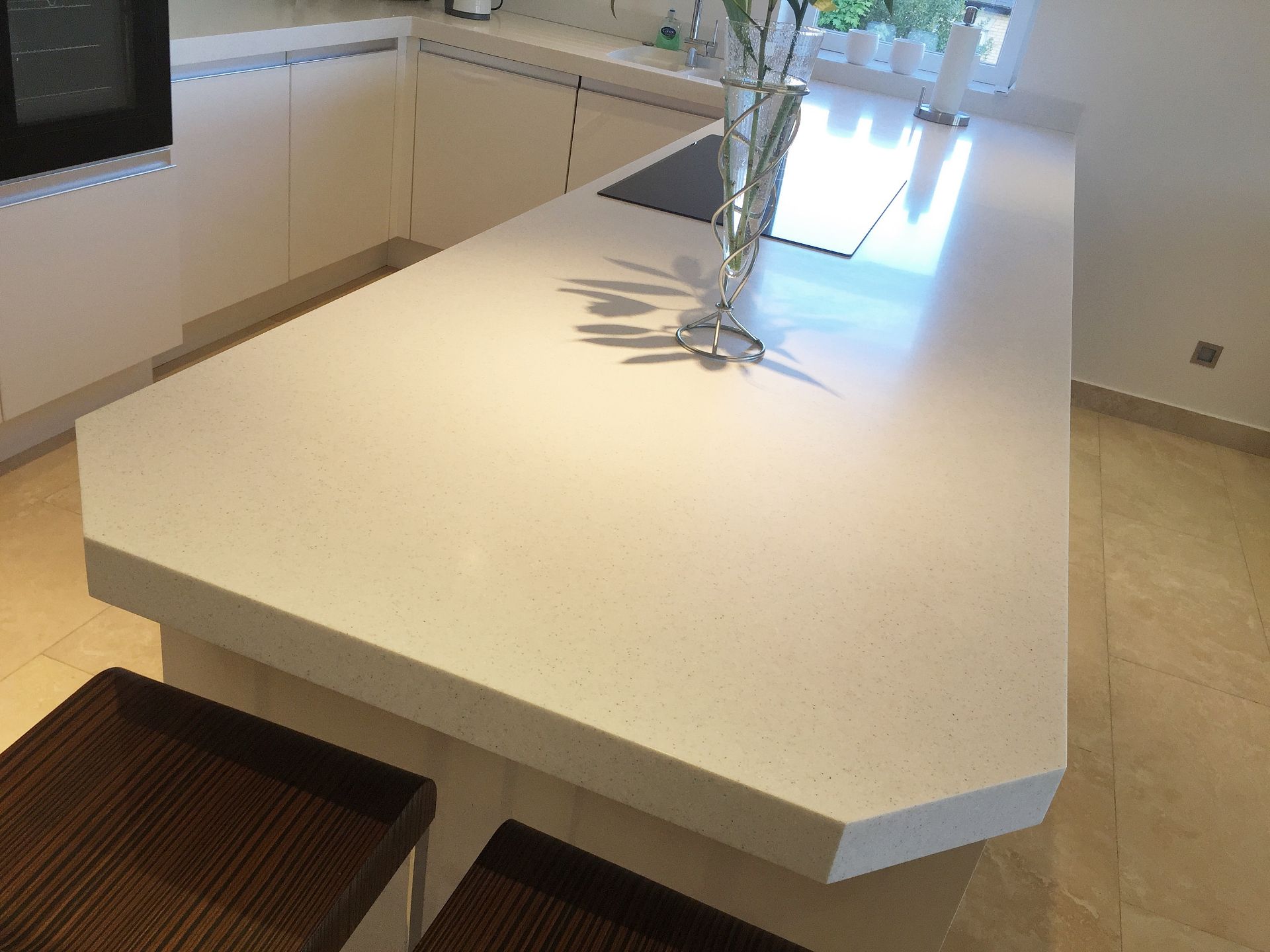 1 x Modern Gloss White Bespoke Fitted Kitchen By Johnson & Johnson - Features Integral Neff - Image 3 of 54