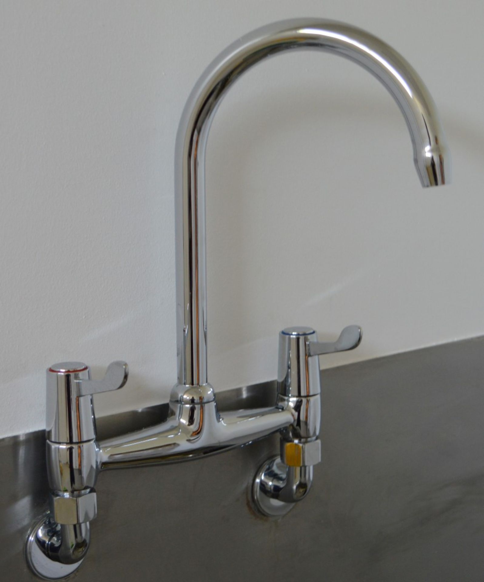 1 x Large Stainless Steel Sink Basin With Drainer - Wall Mounted - Includes Swan Neck Mixer Tap - - Image 3 of 4